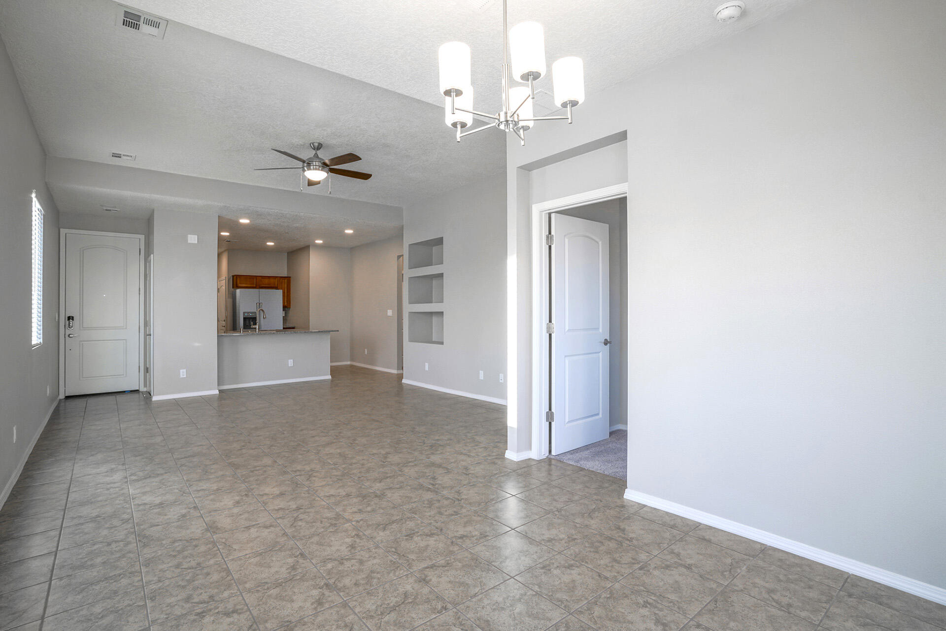 4377 Lauren Loop NE