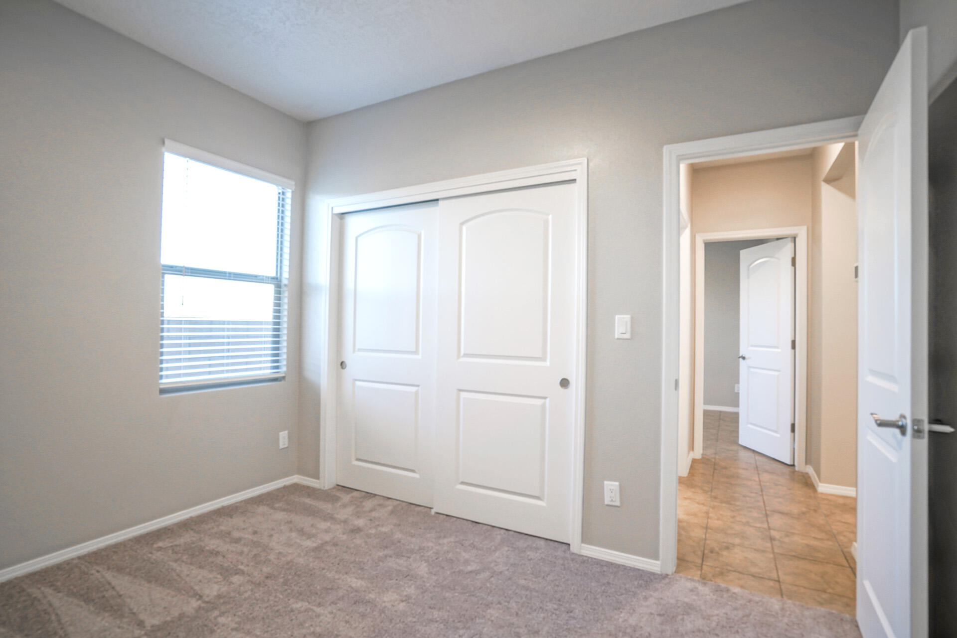 4377 Lauren Loop NE