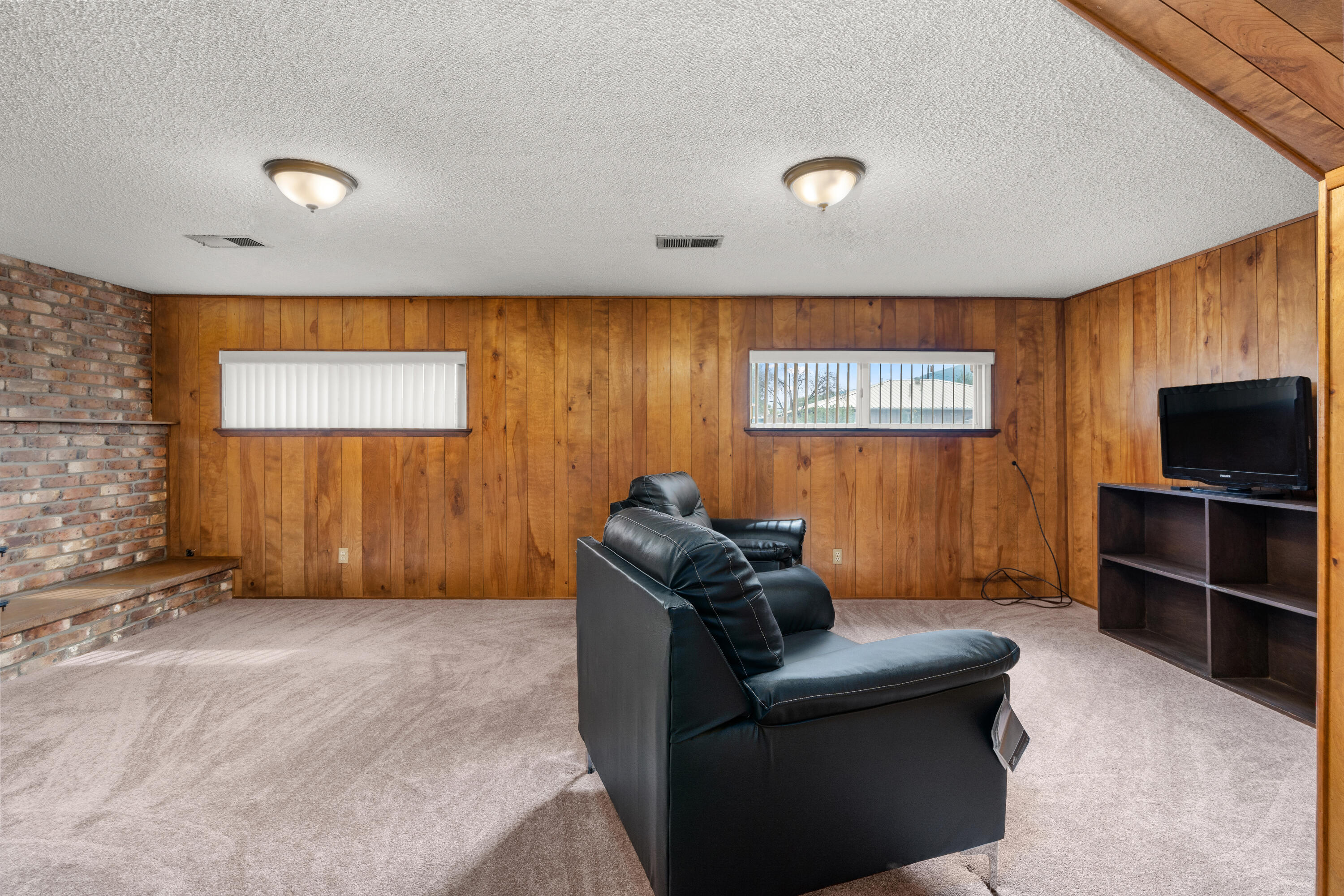 531 CORONADO Drive