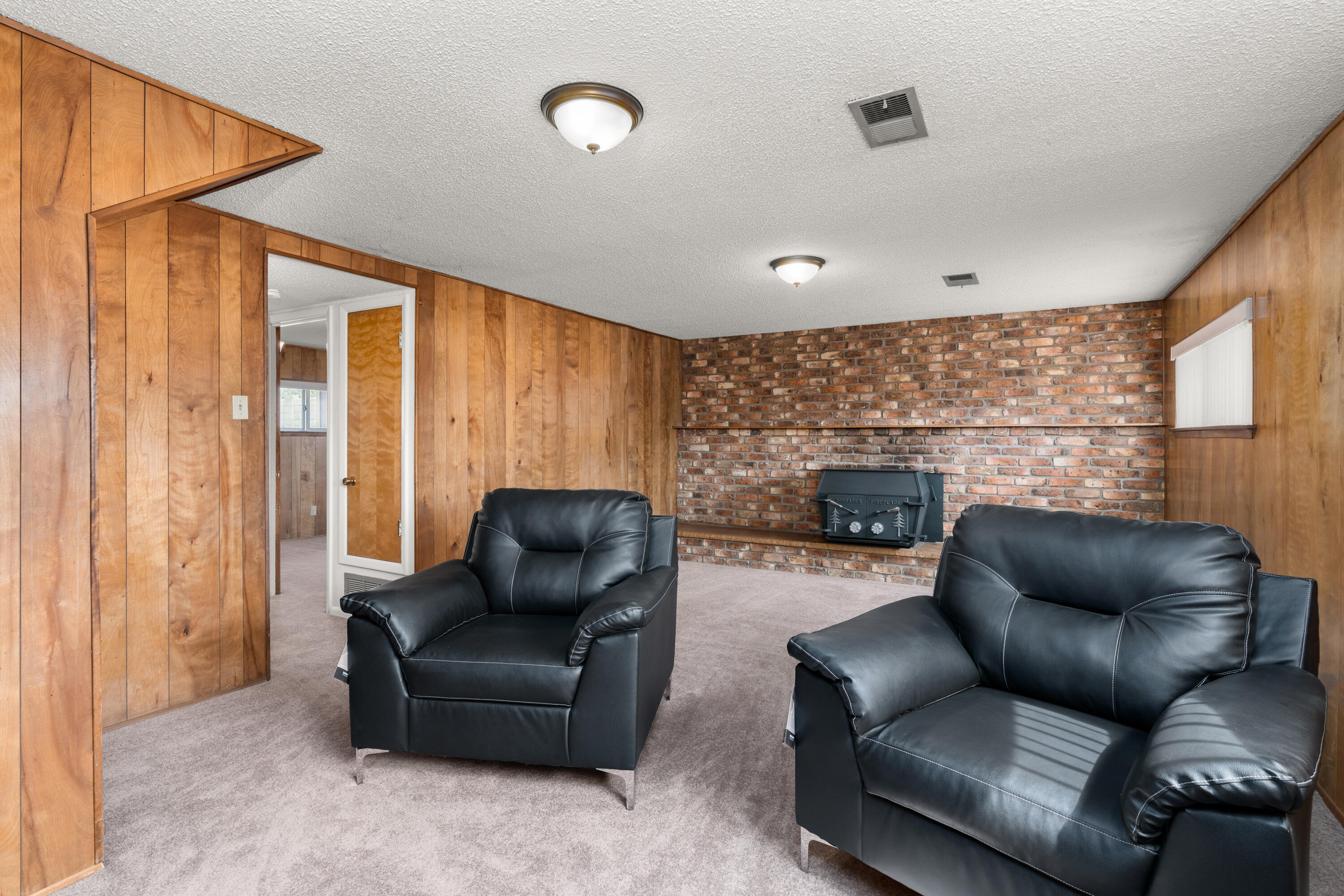 531 CORONADO Drive