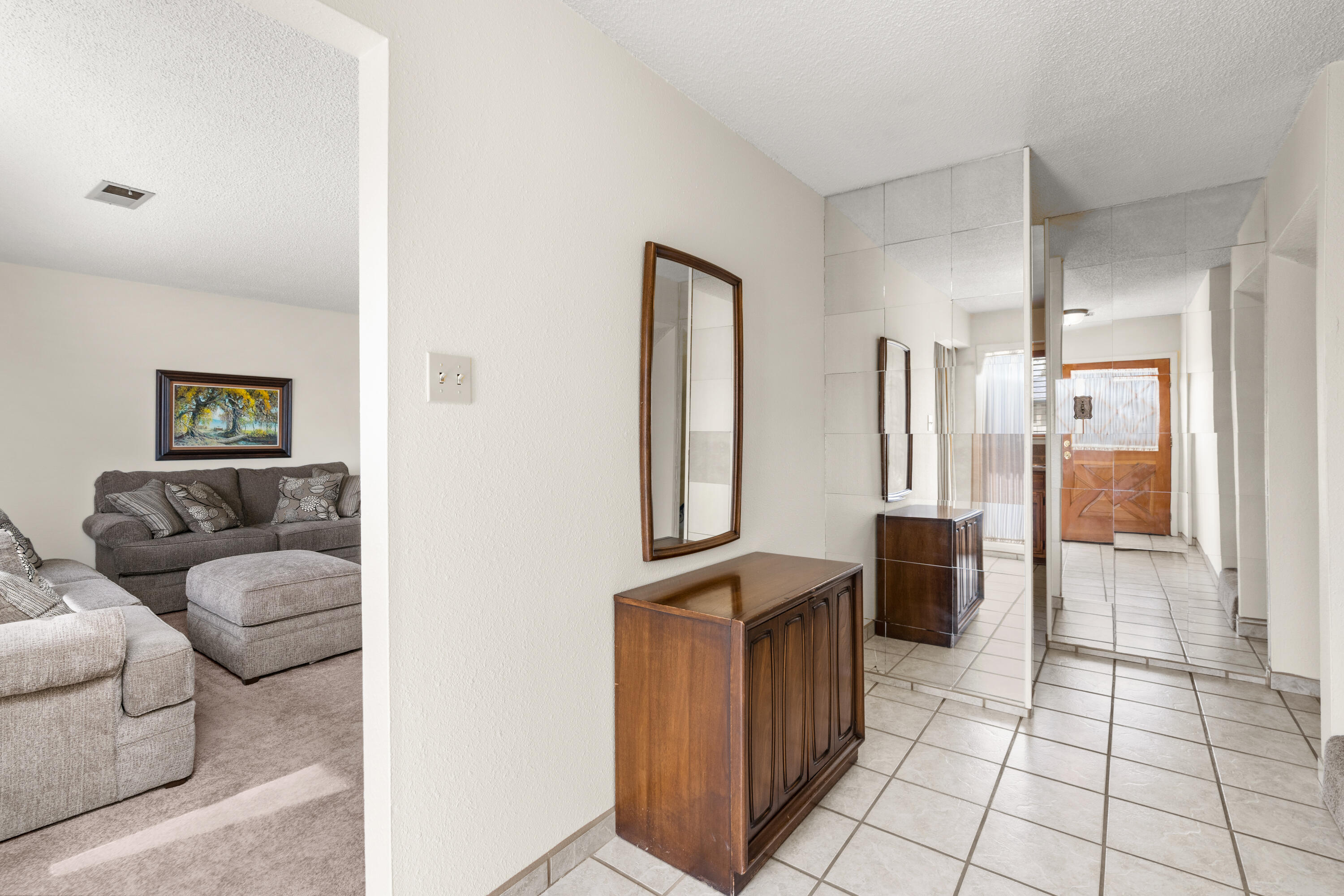 531 CORONADO Drive