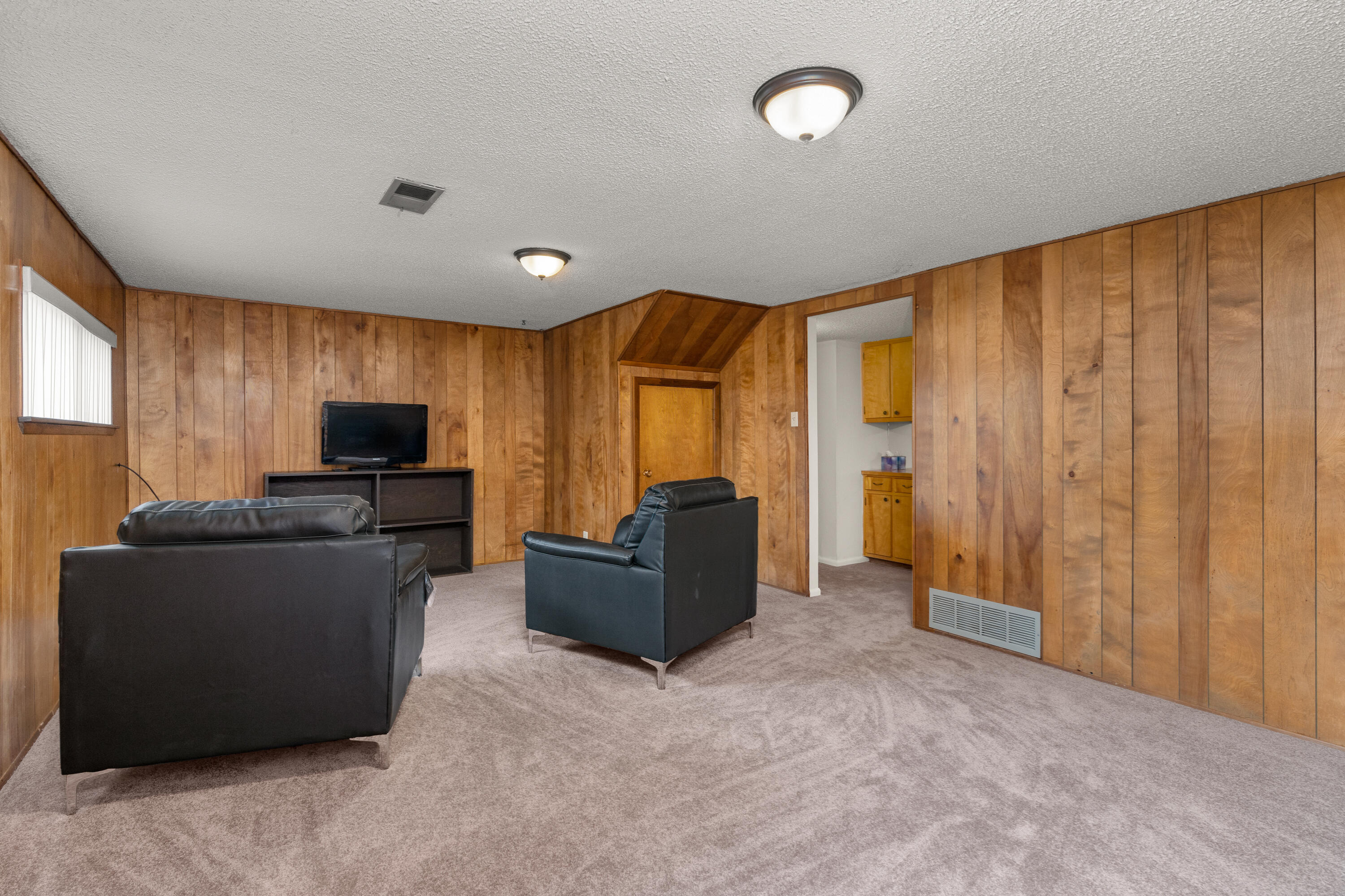 531 CORONADO Drive