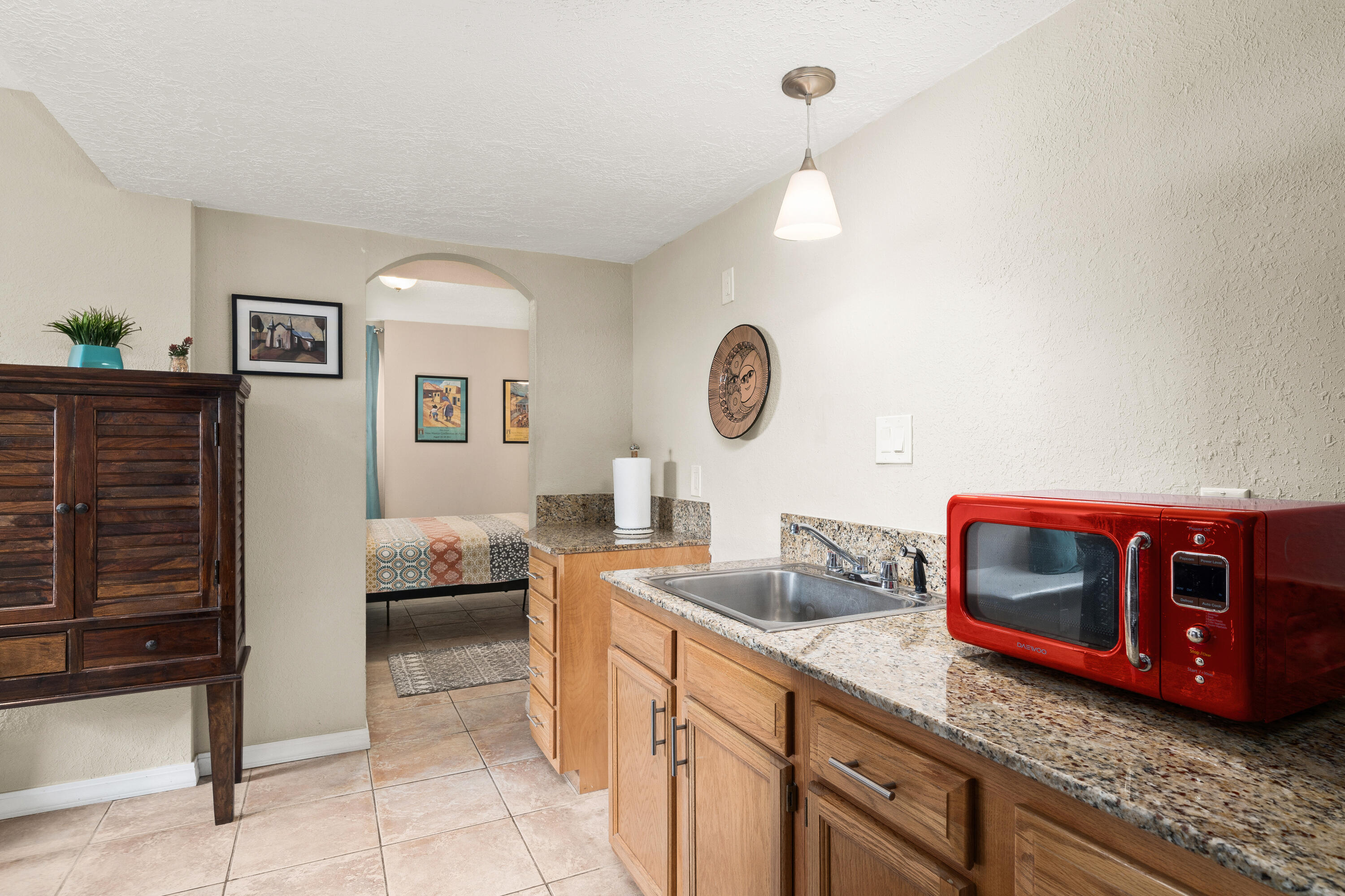 1011 ATRISCO Drive NW