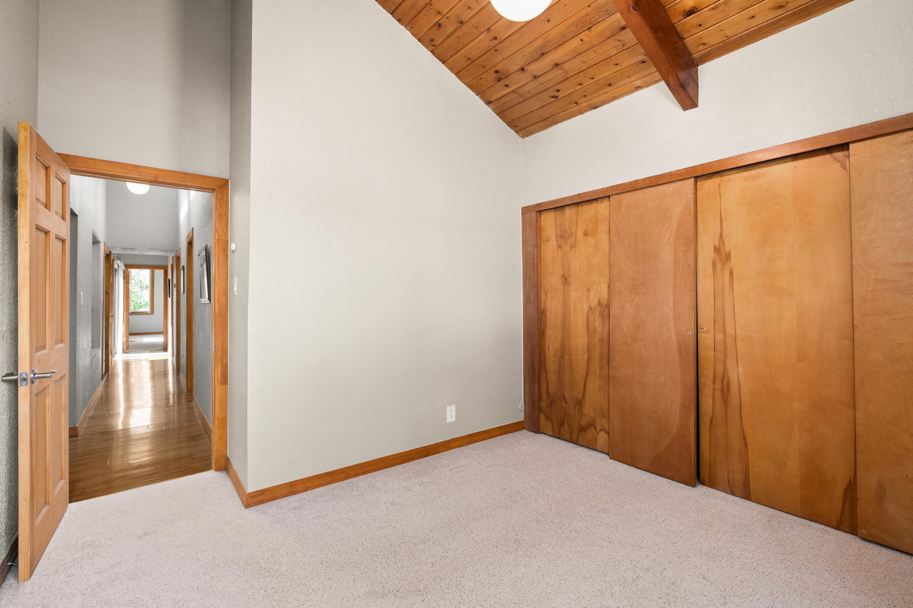 1011 ATRISCO Drive NW