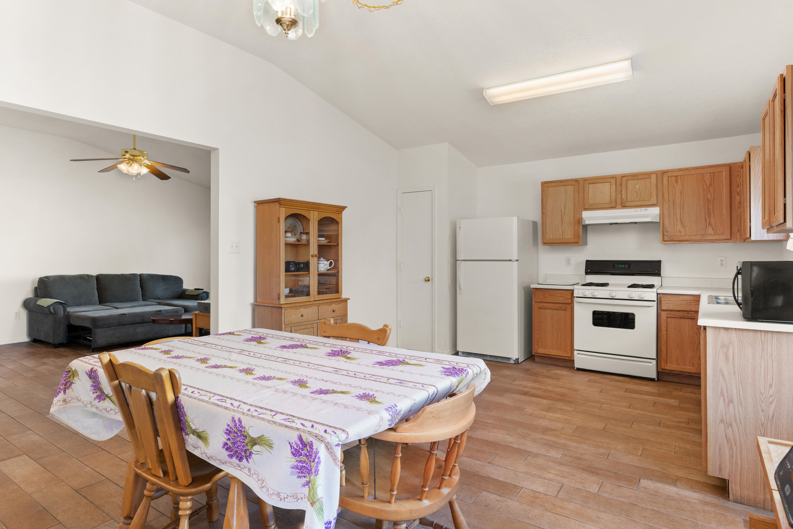 11015 COCONINO Road SE