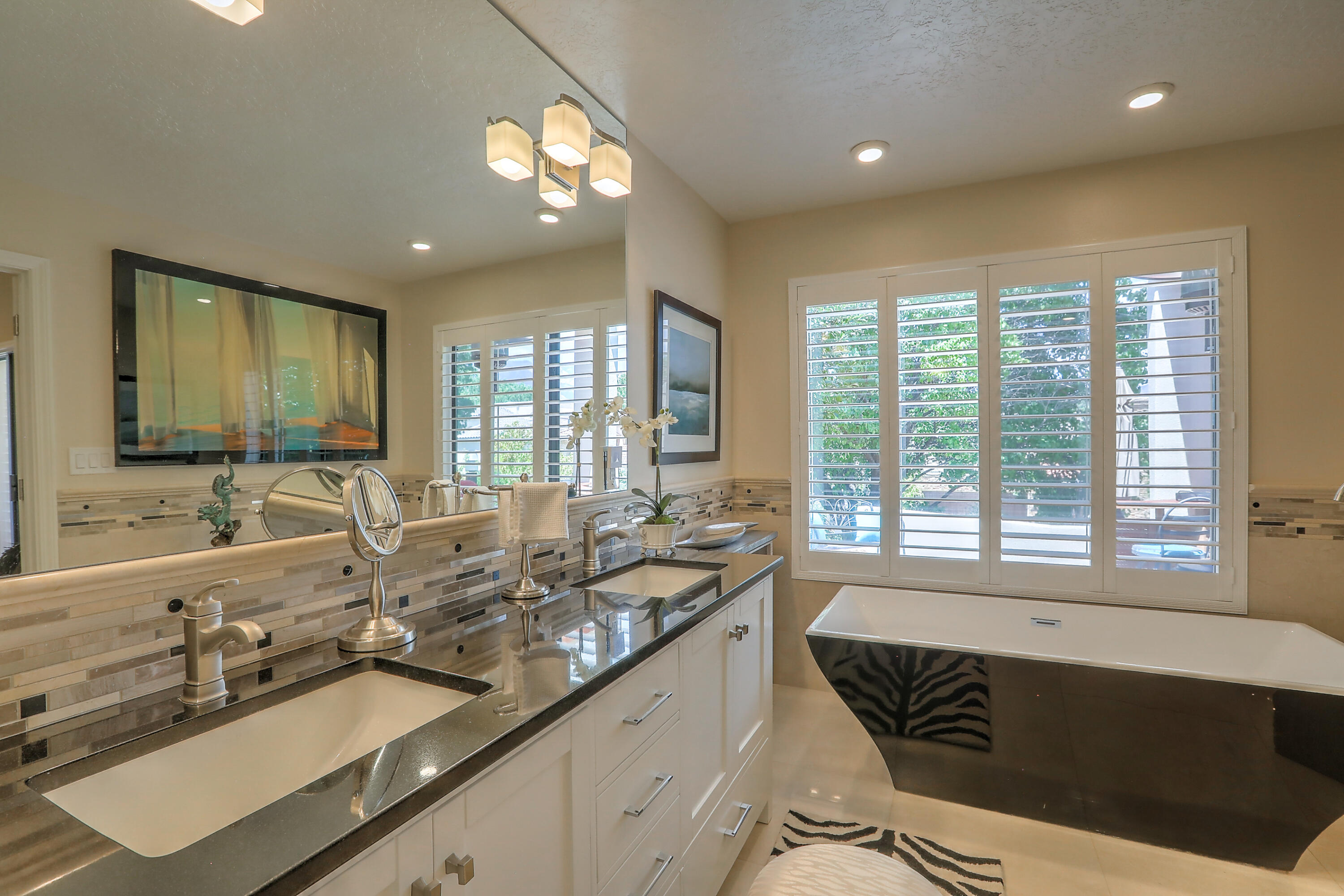10017 Bridgepointe NE