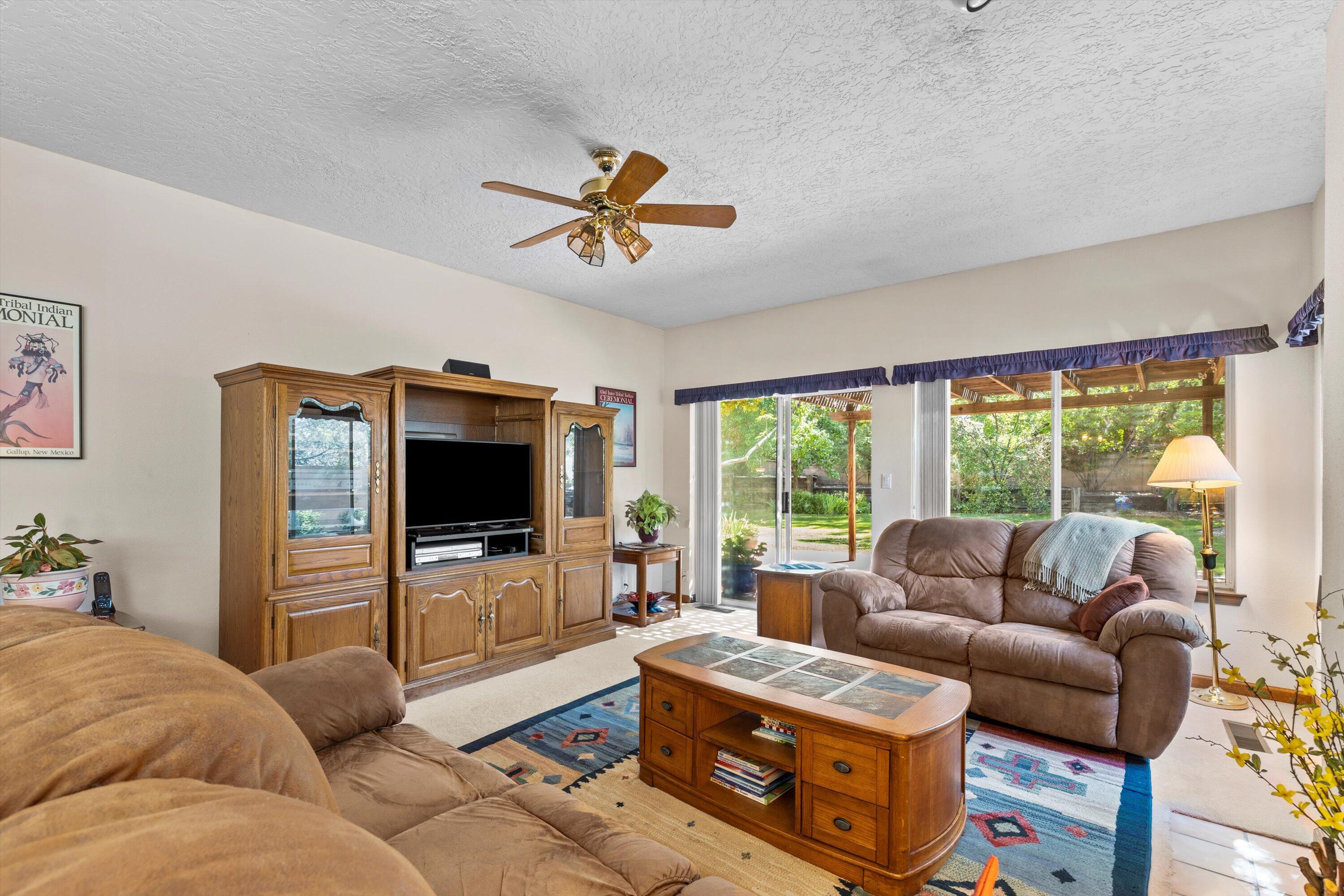 12316 TAMARAC Trail NE