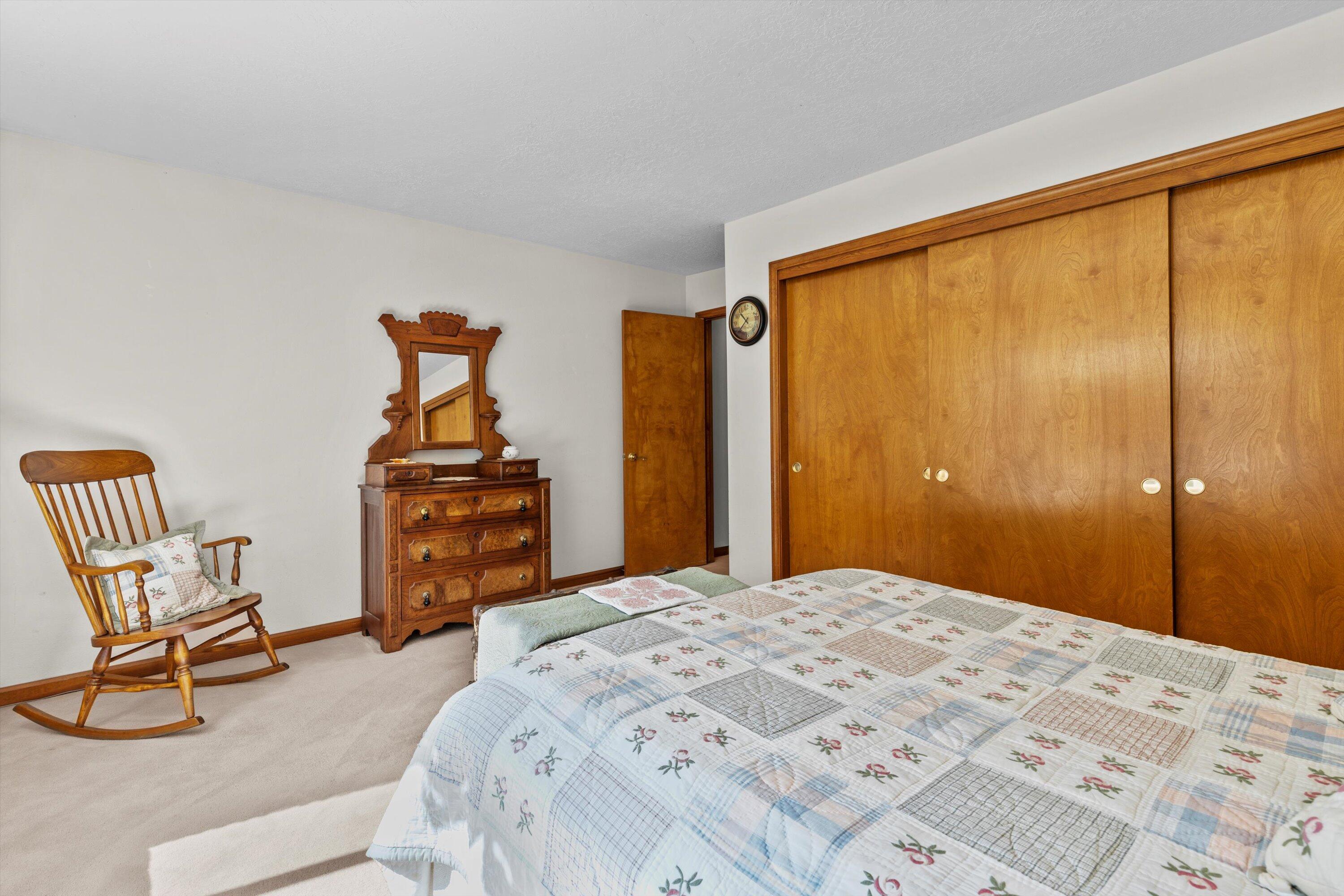 12316 TAMARAC Trail NE