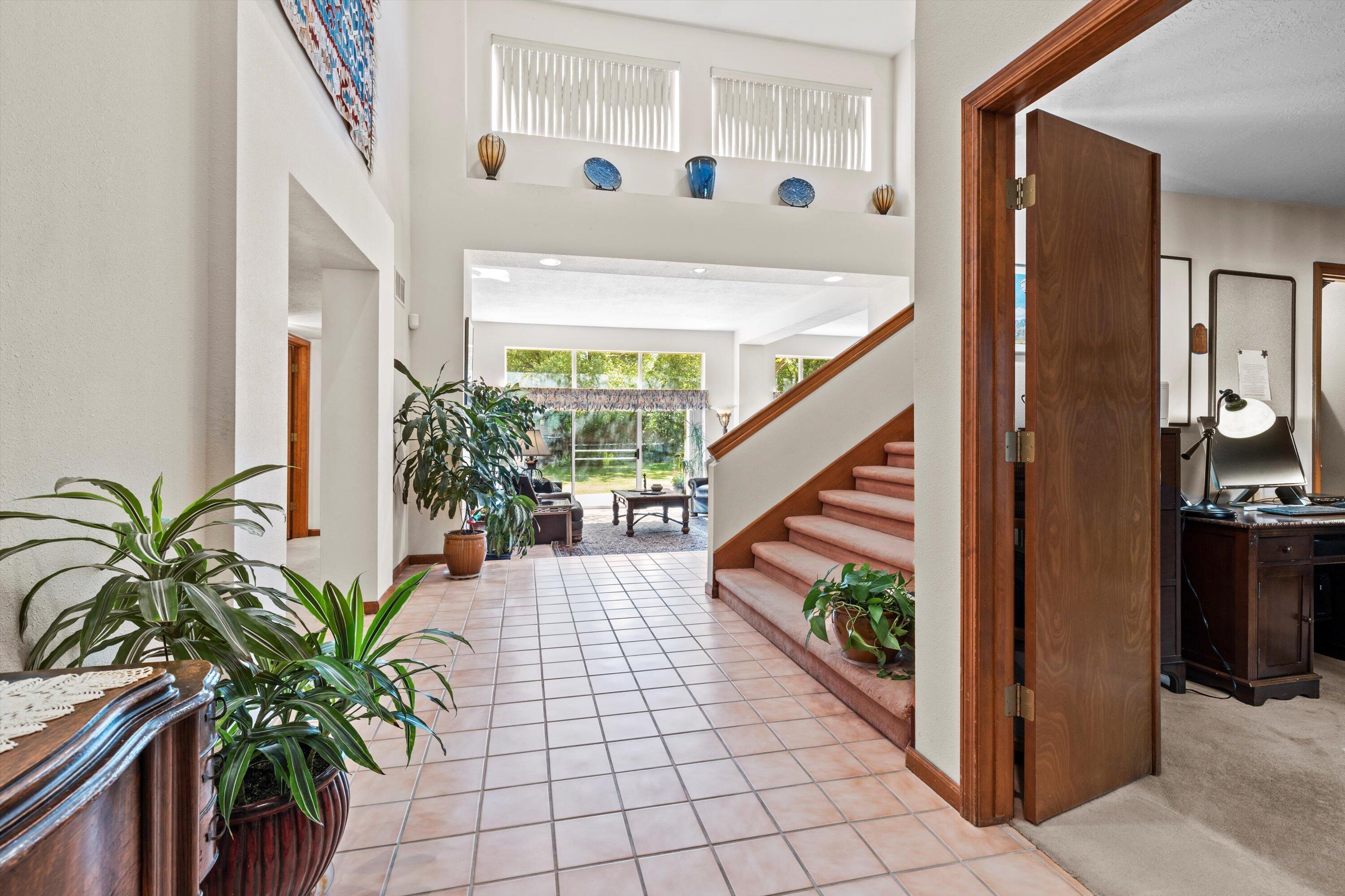 12316 TAMARAC Trail NE
