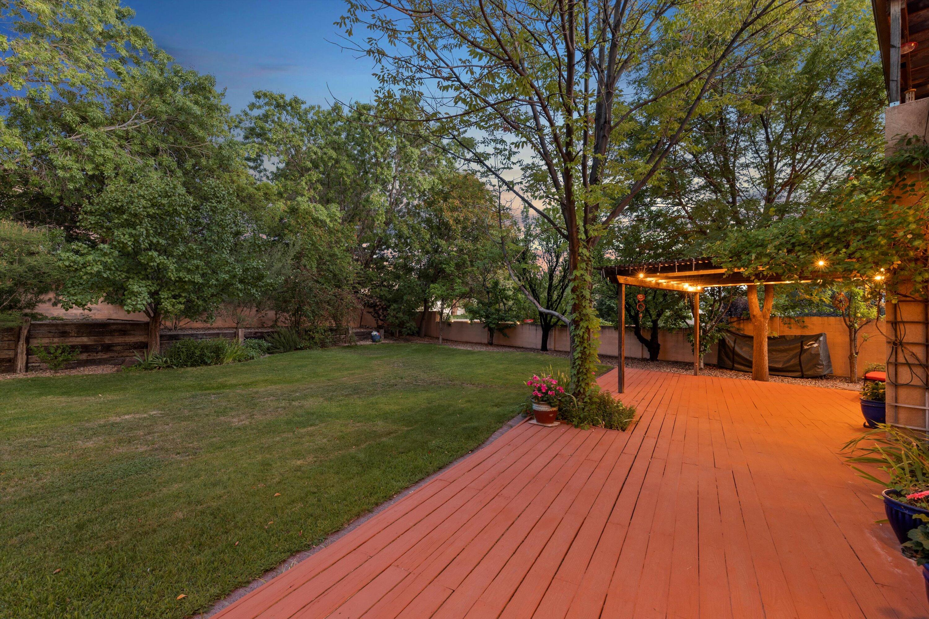 12316 TAMARAC Trail NE