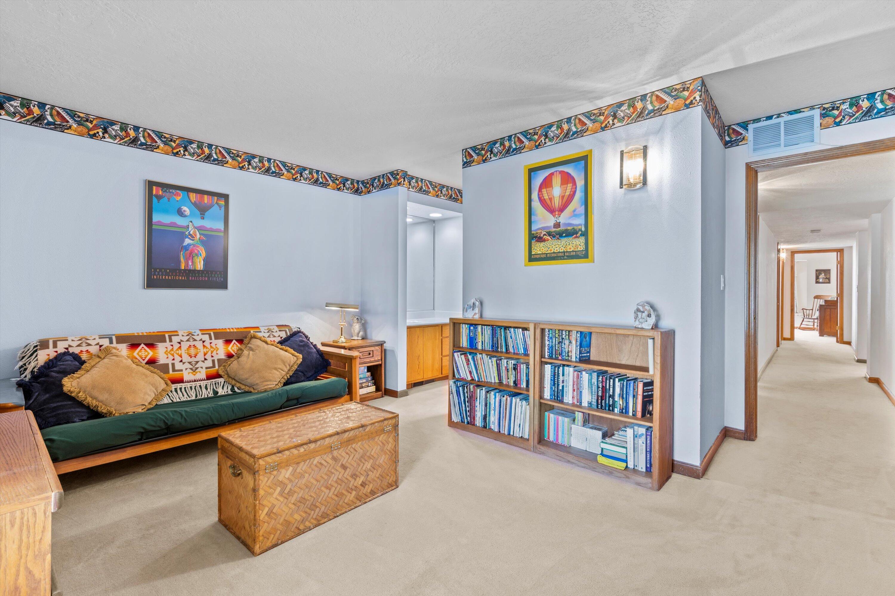 12316 TAMARAC Trail NE