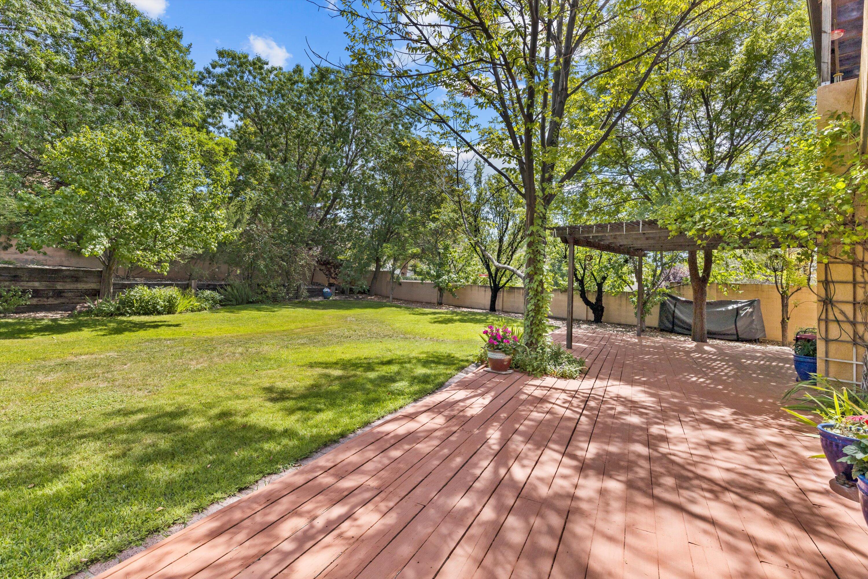 12316 TAMARAC Trail NE