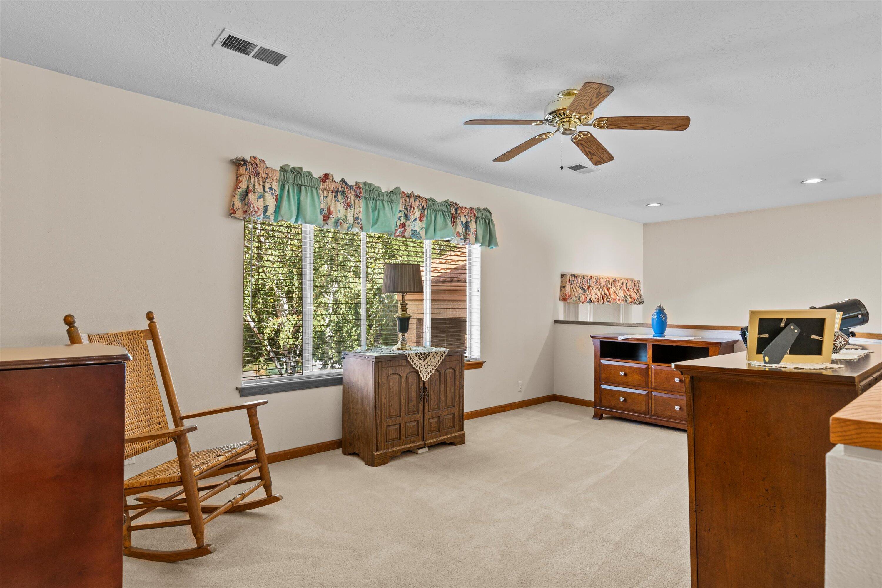 12316 TAMARAC Trail NE