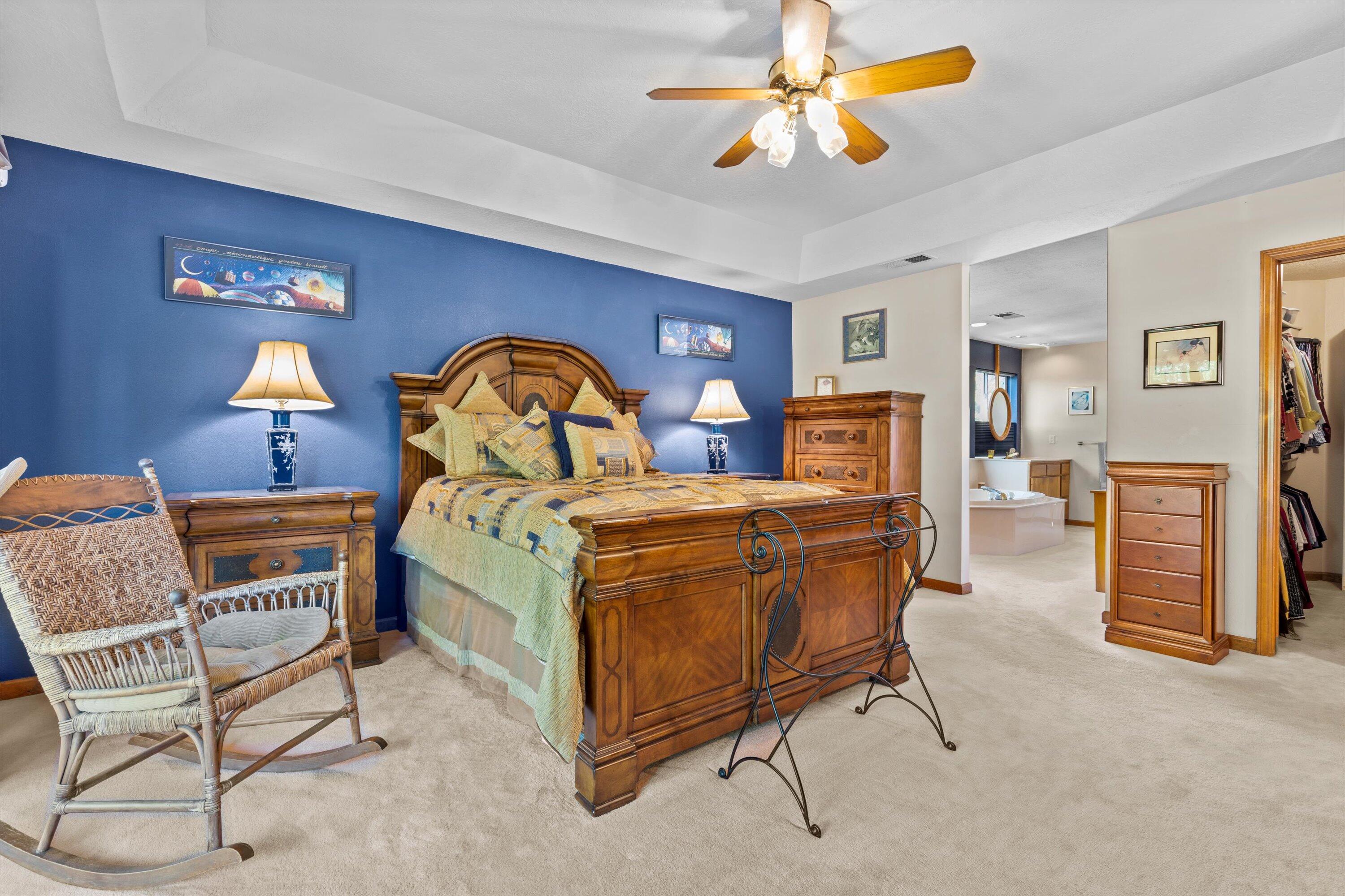 12316 TAMARAC Trail NE