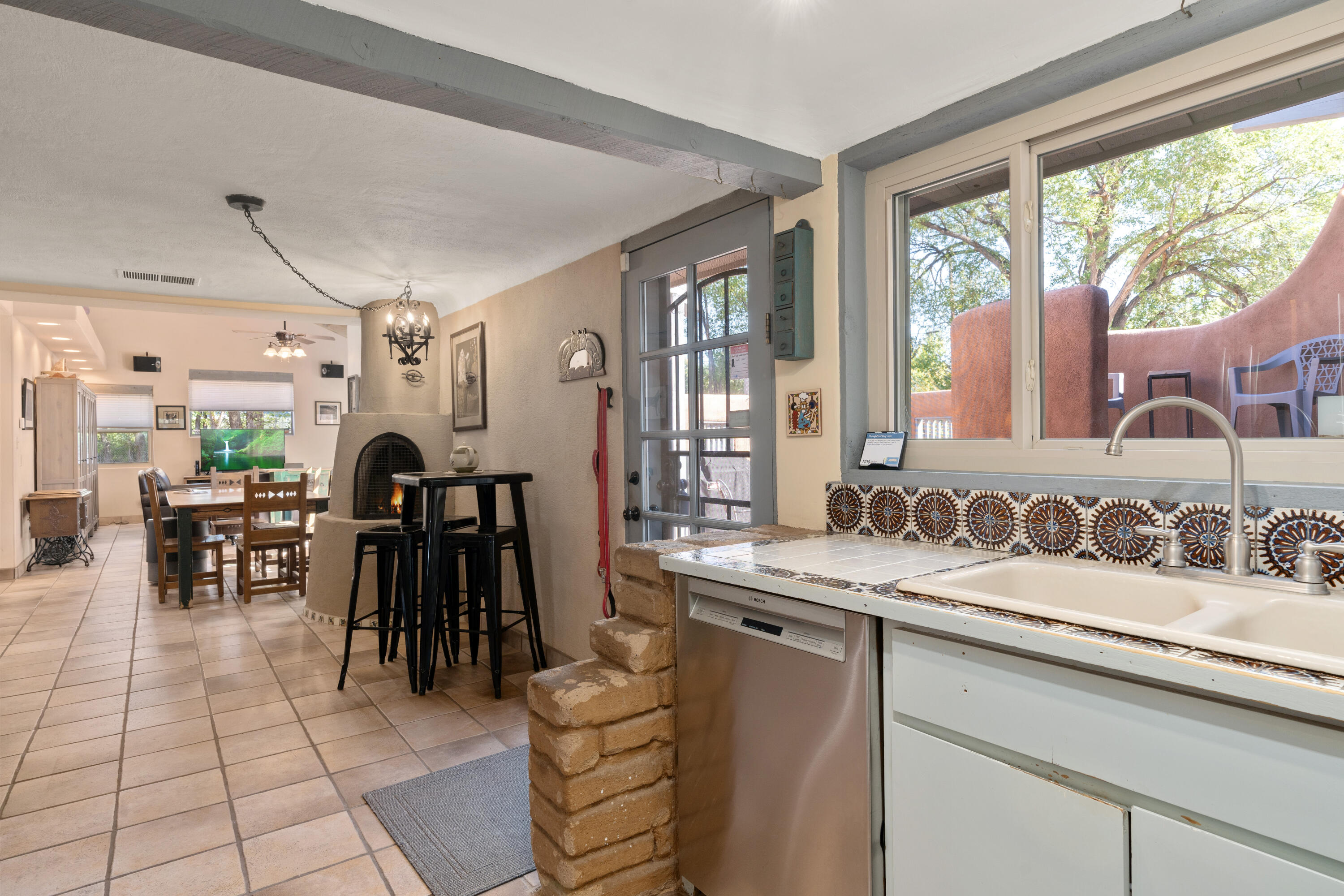 9140 GUADALUPE Trail NW