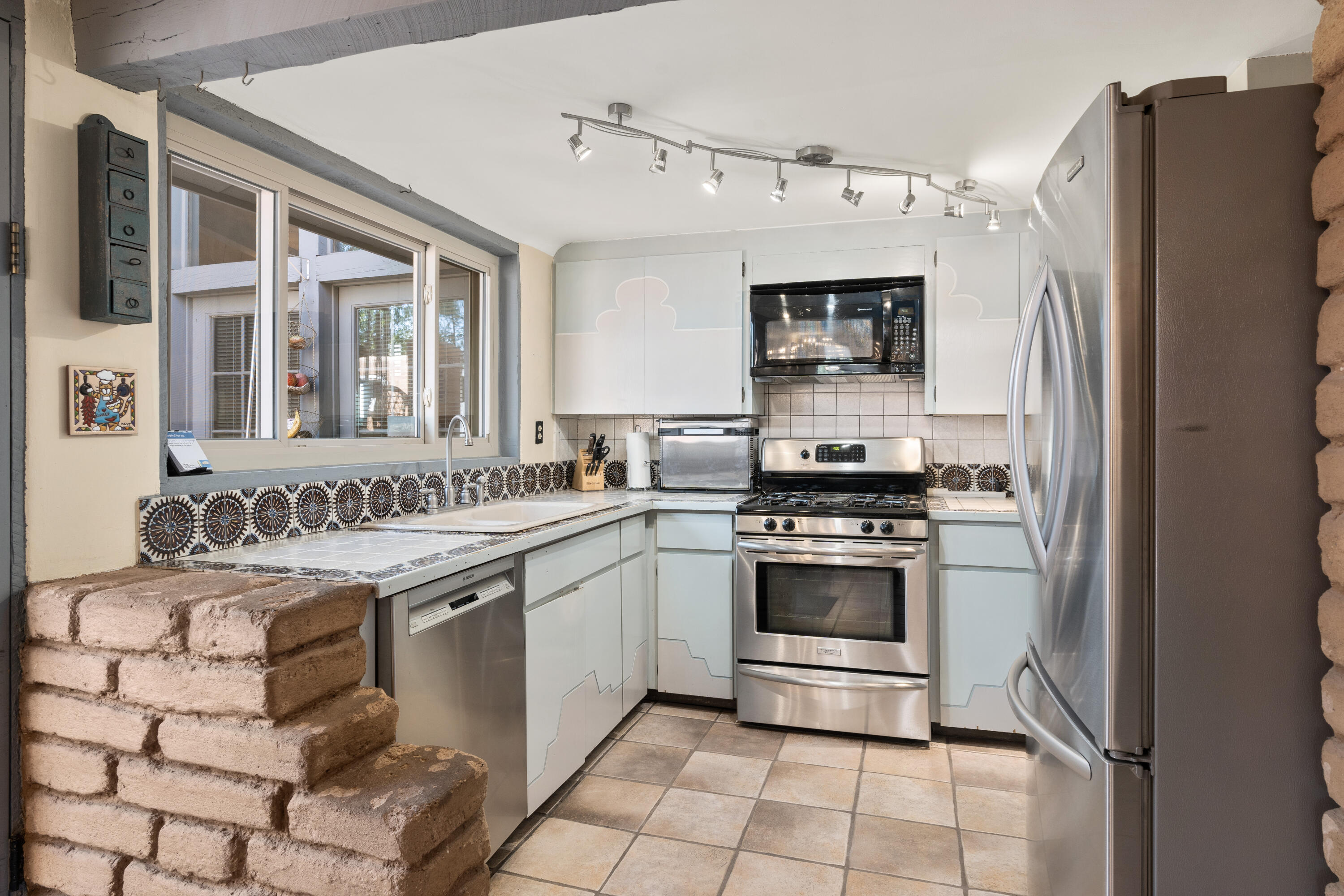 9140 GUADALUPE Trail NW