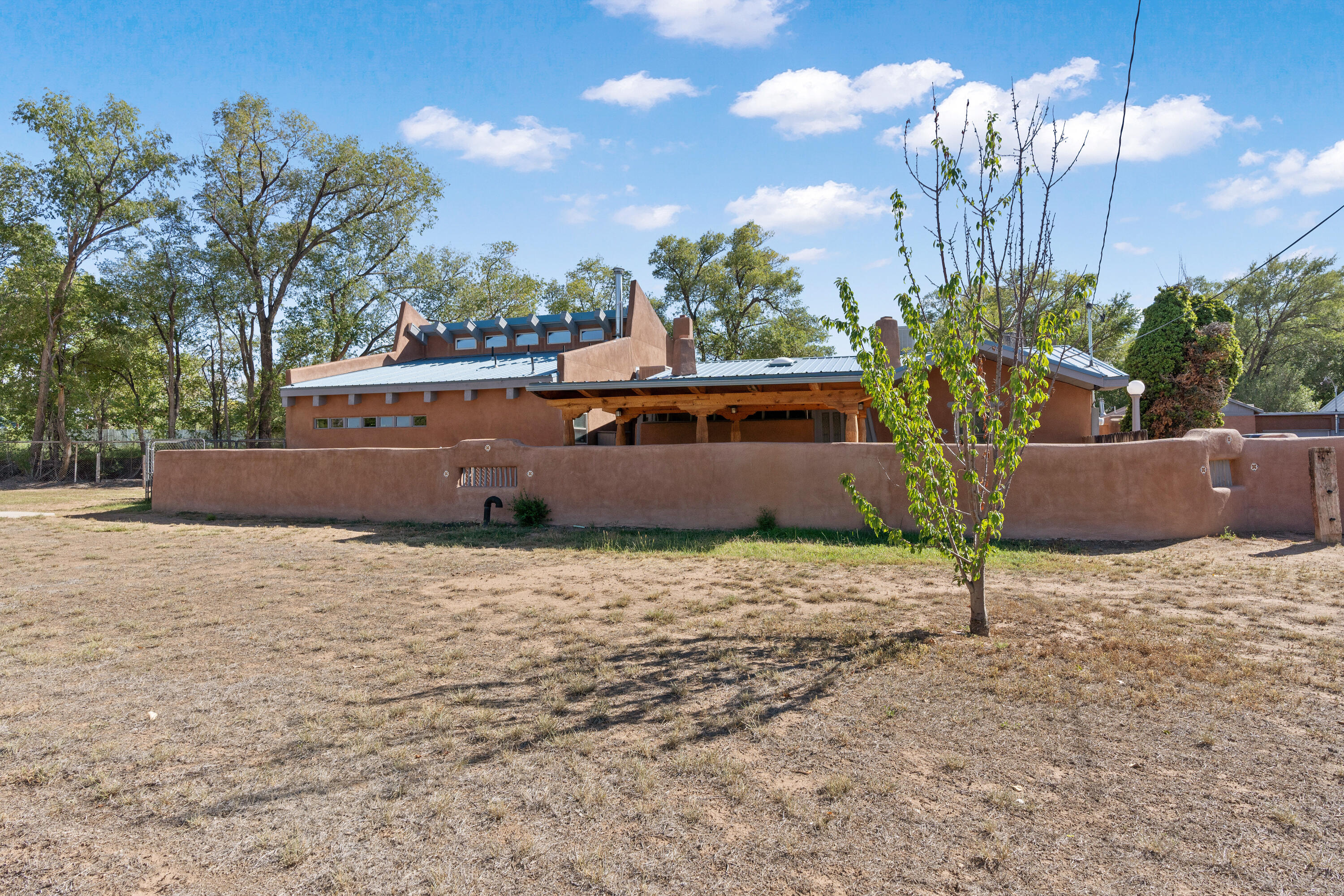 9140 GUADALUPE Trail NW