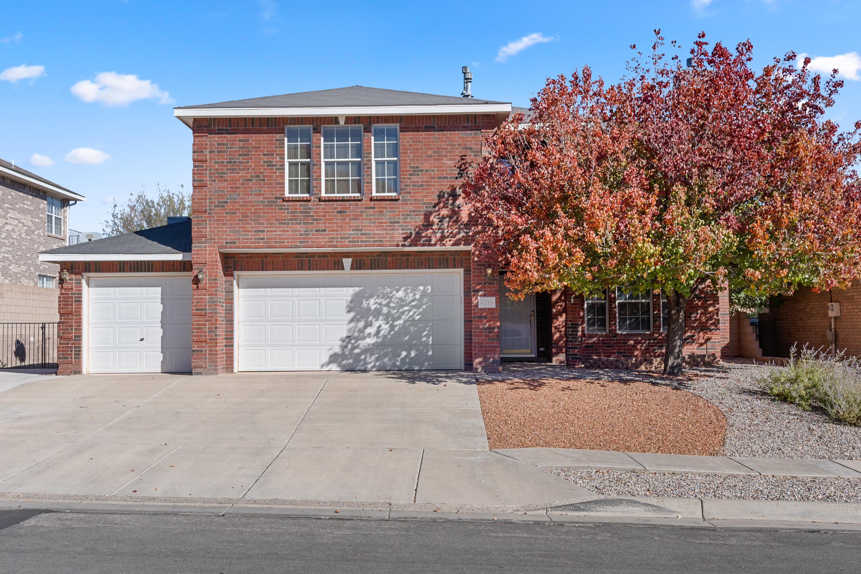 4715 SANDPOINT Road NW