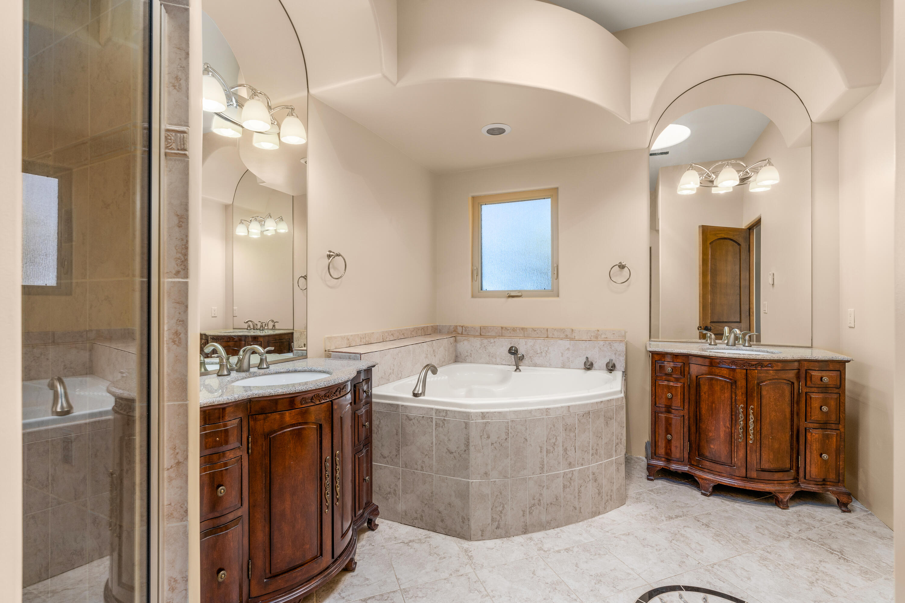 2600 Monterrey Road NE