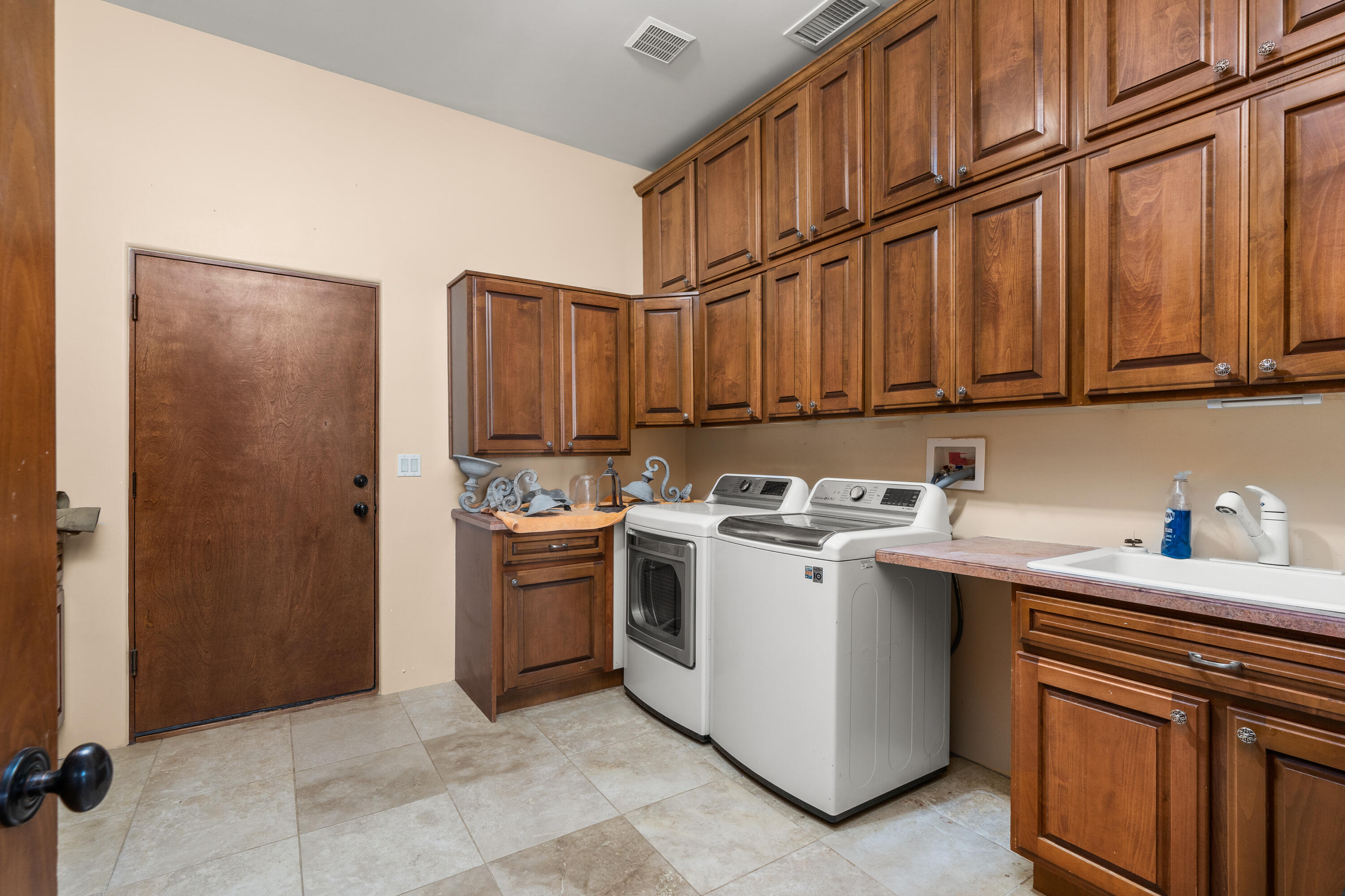 2600 Monterrey Road NE