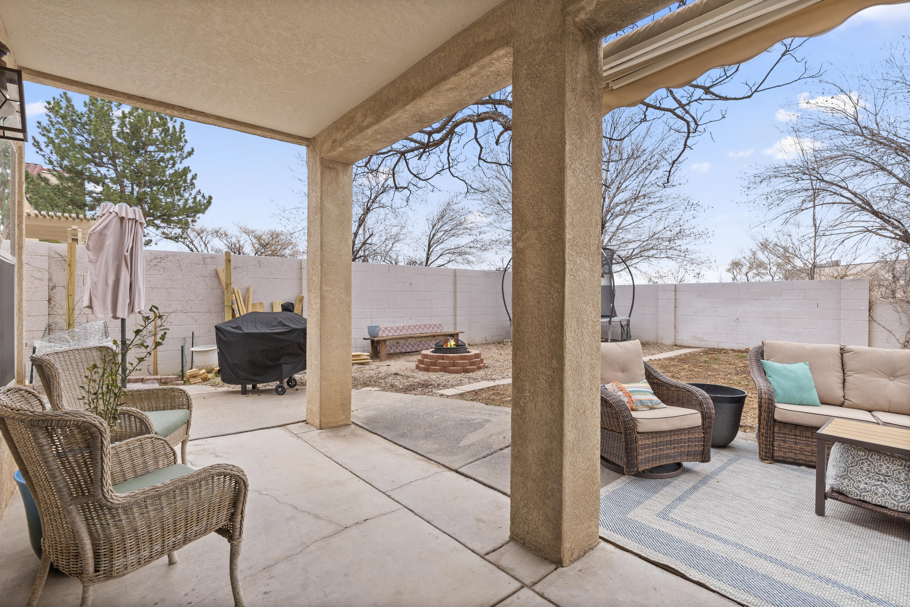 8608 Greenarbor Road NE