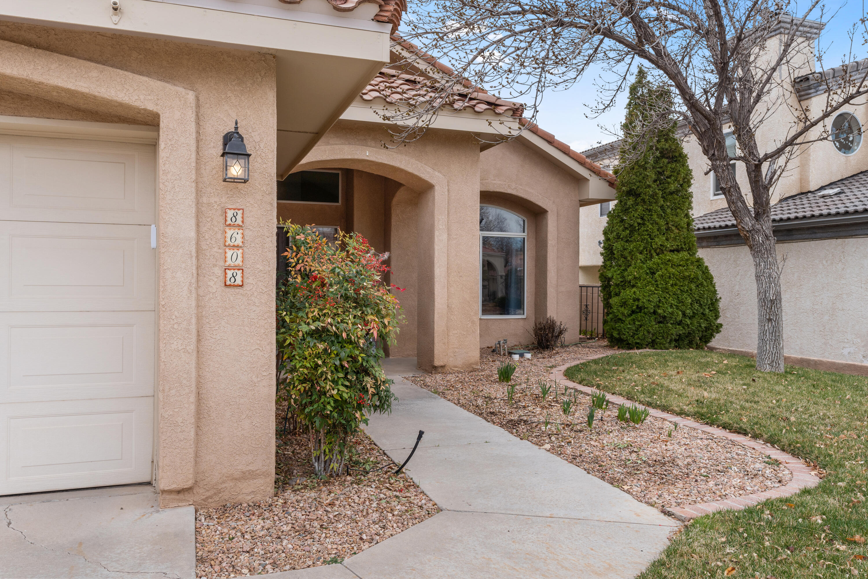 8608 Greenarbor Road NE