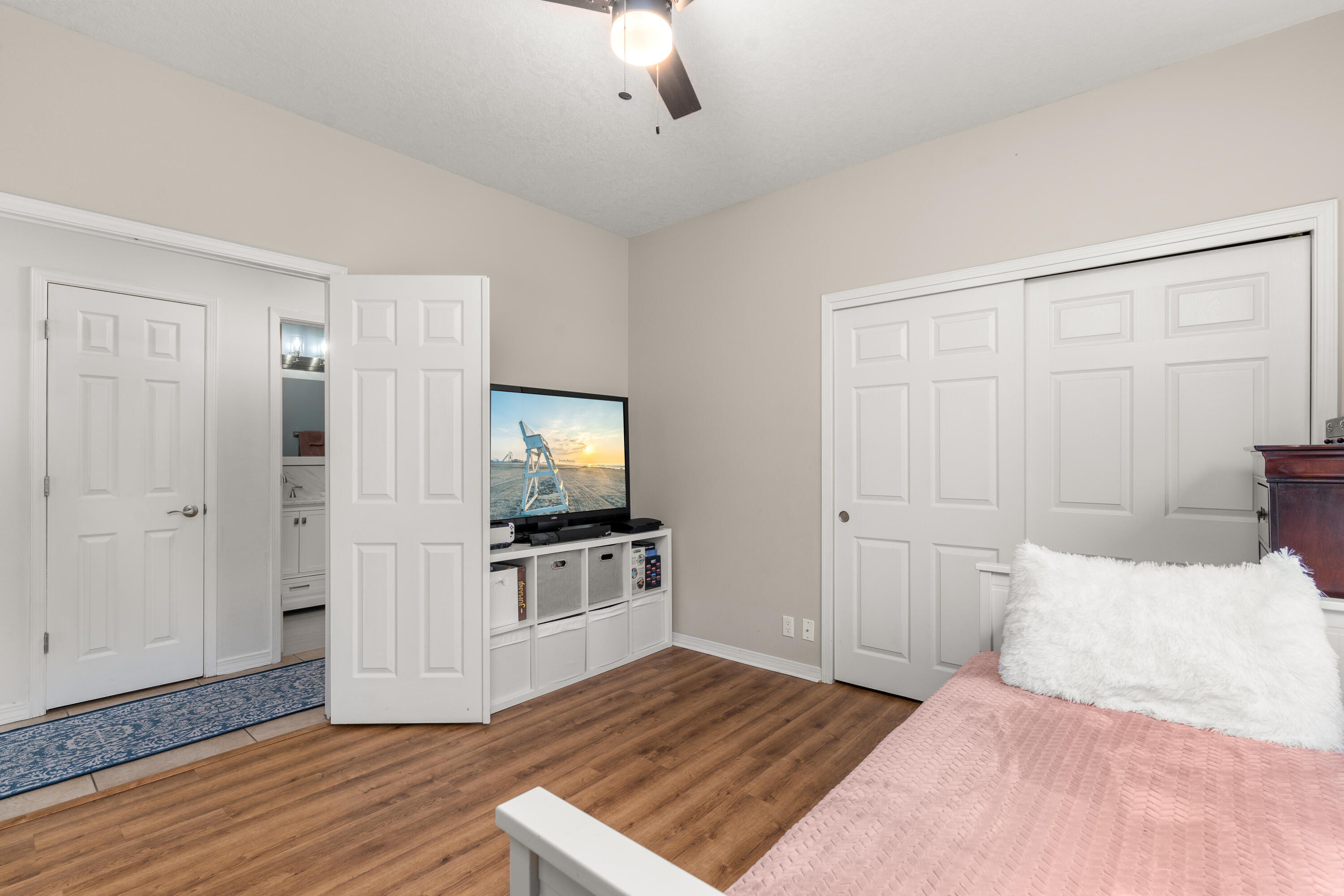 8608 Greenarbor Road NE