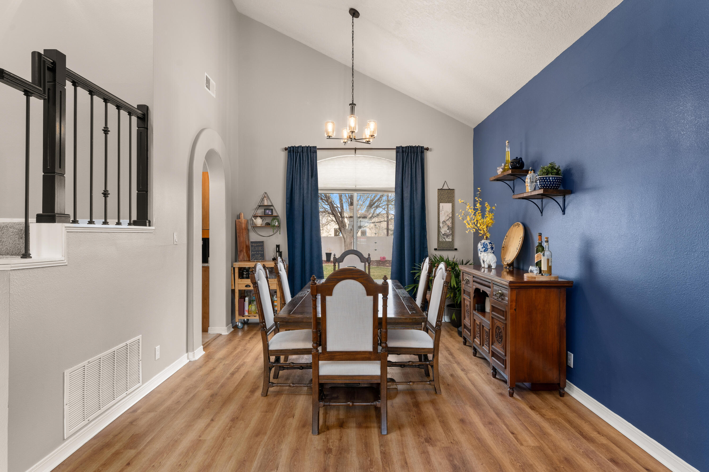 8608 Greenarbor Road NE