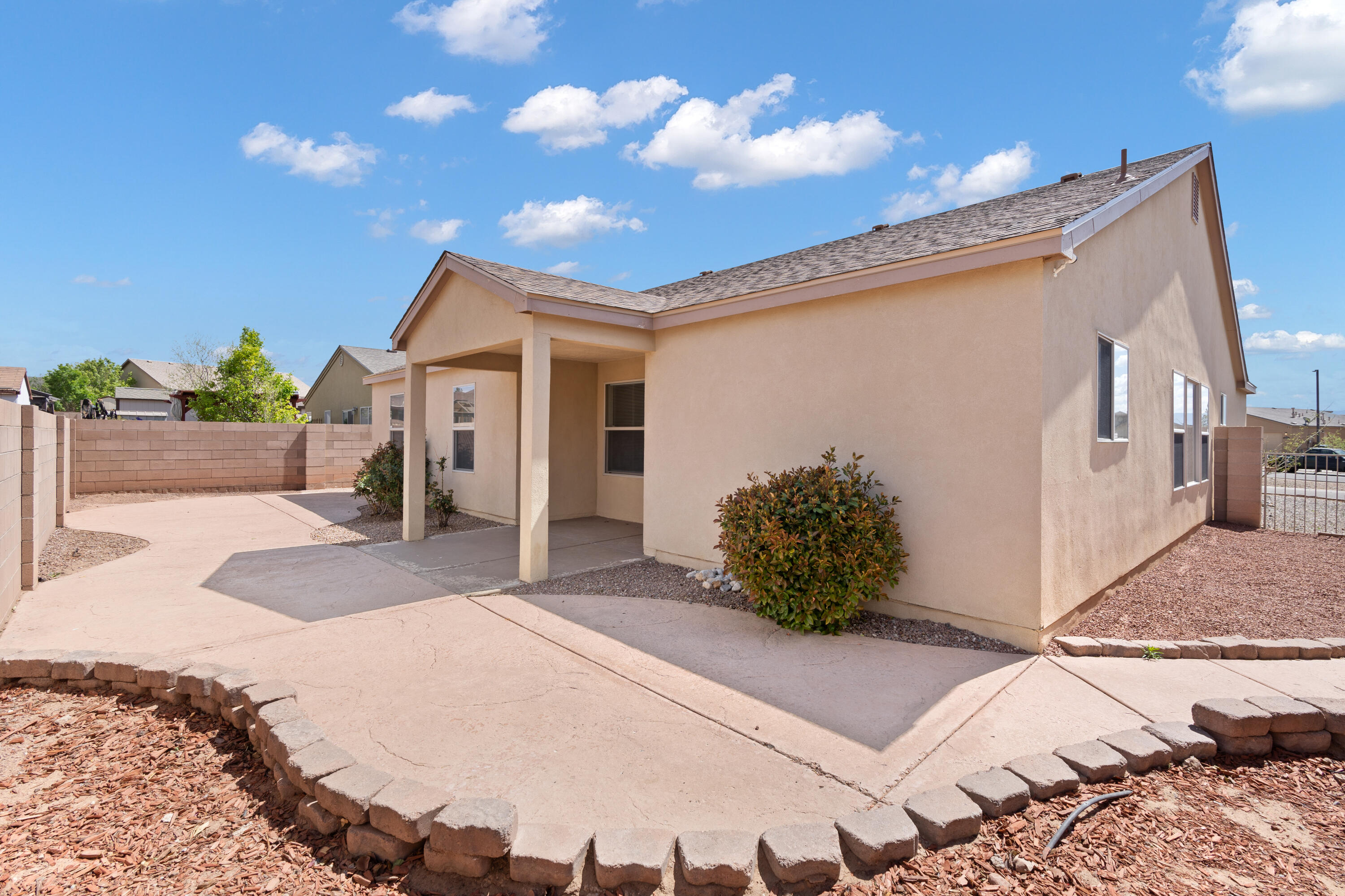 1621 Camino Rustica SW
