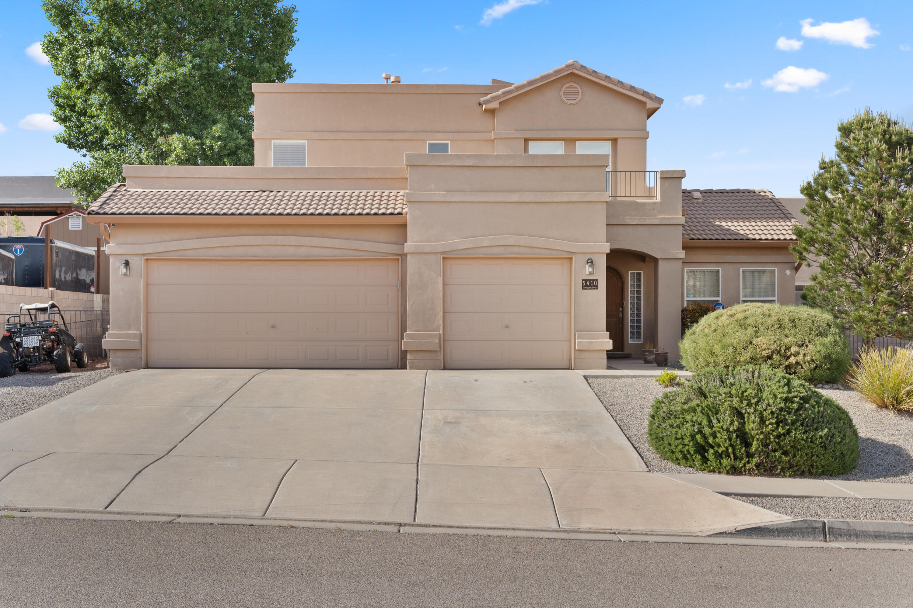 5410 Roosevelt Loop NE