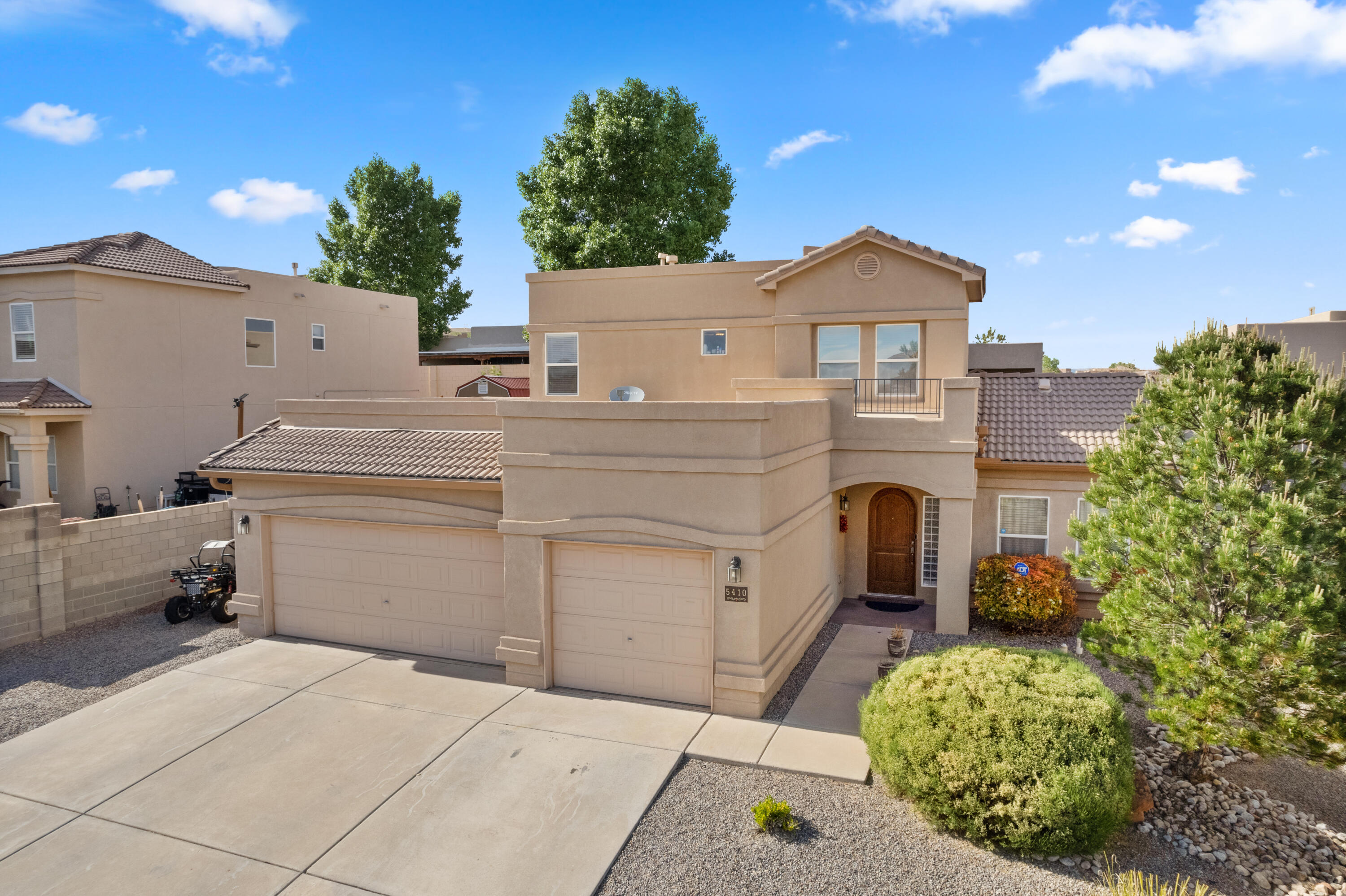 5410 Roosevelt Loop NE