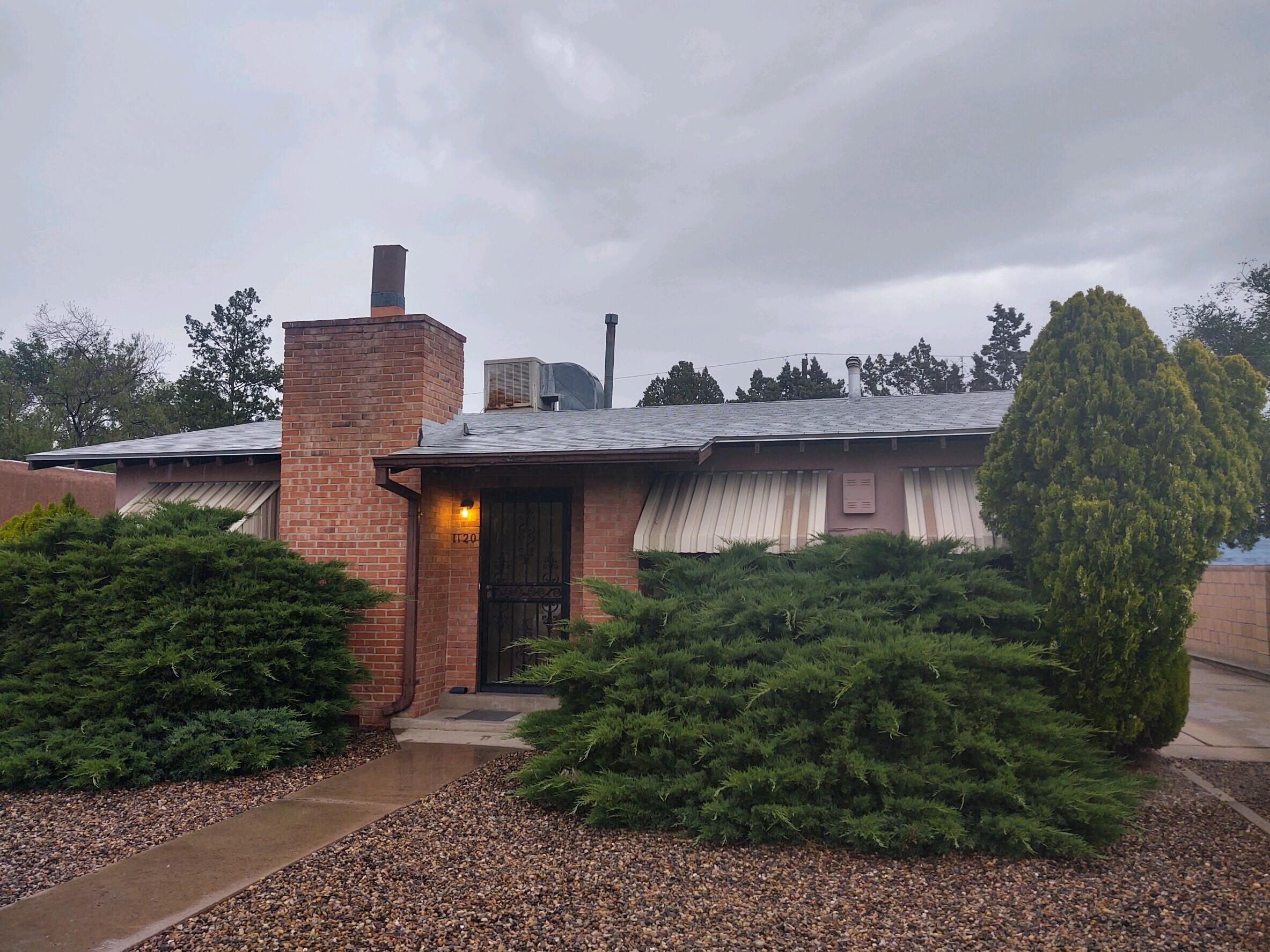 1120 Princeton Drive NE