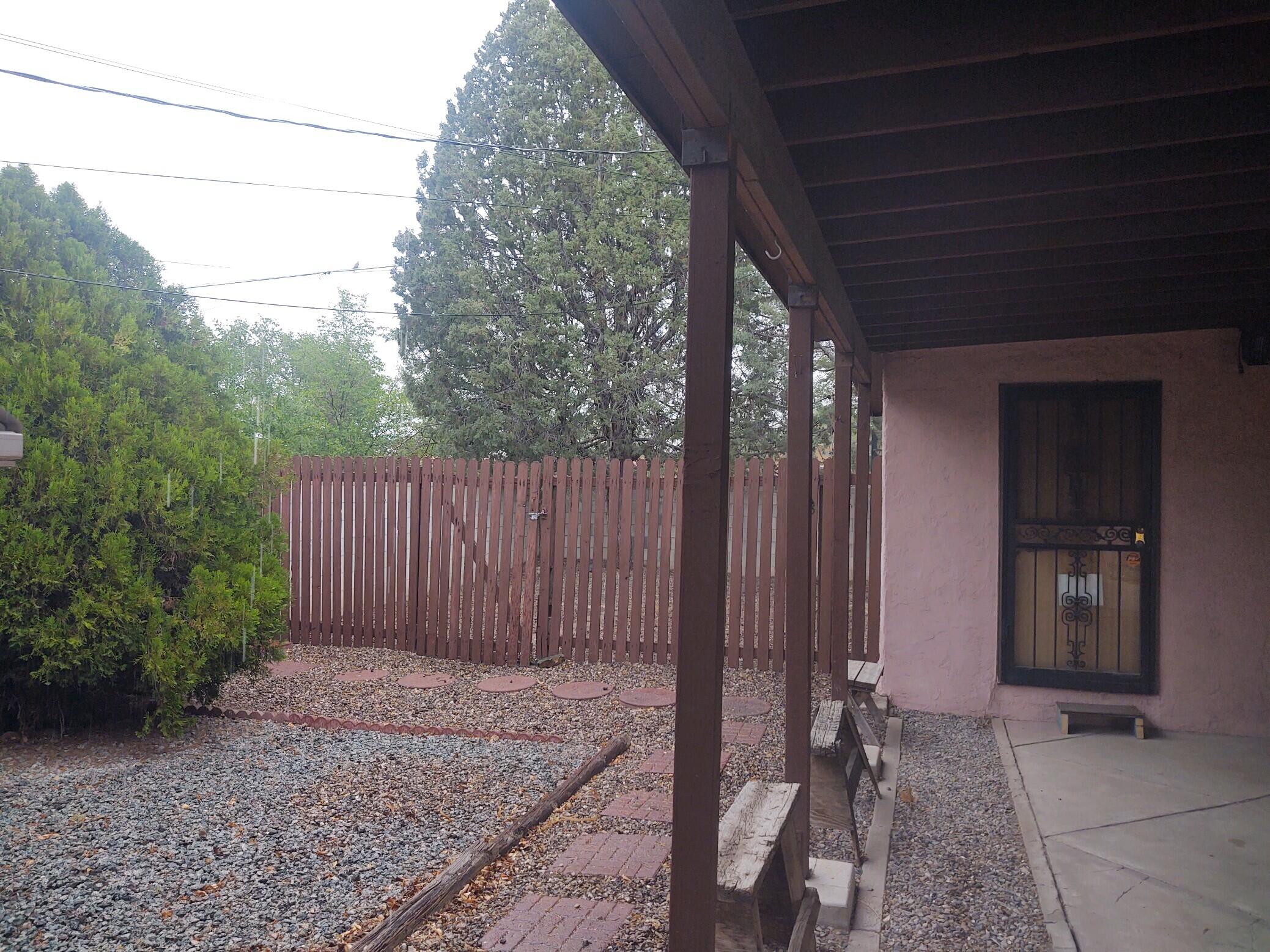1120 Princeton Drive NE