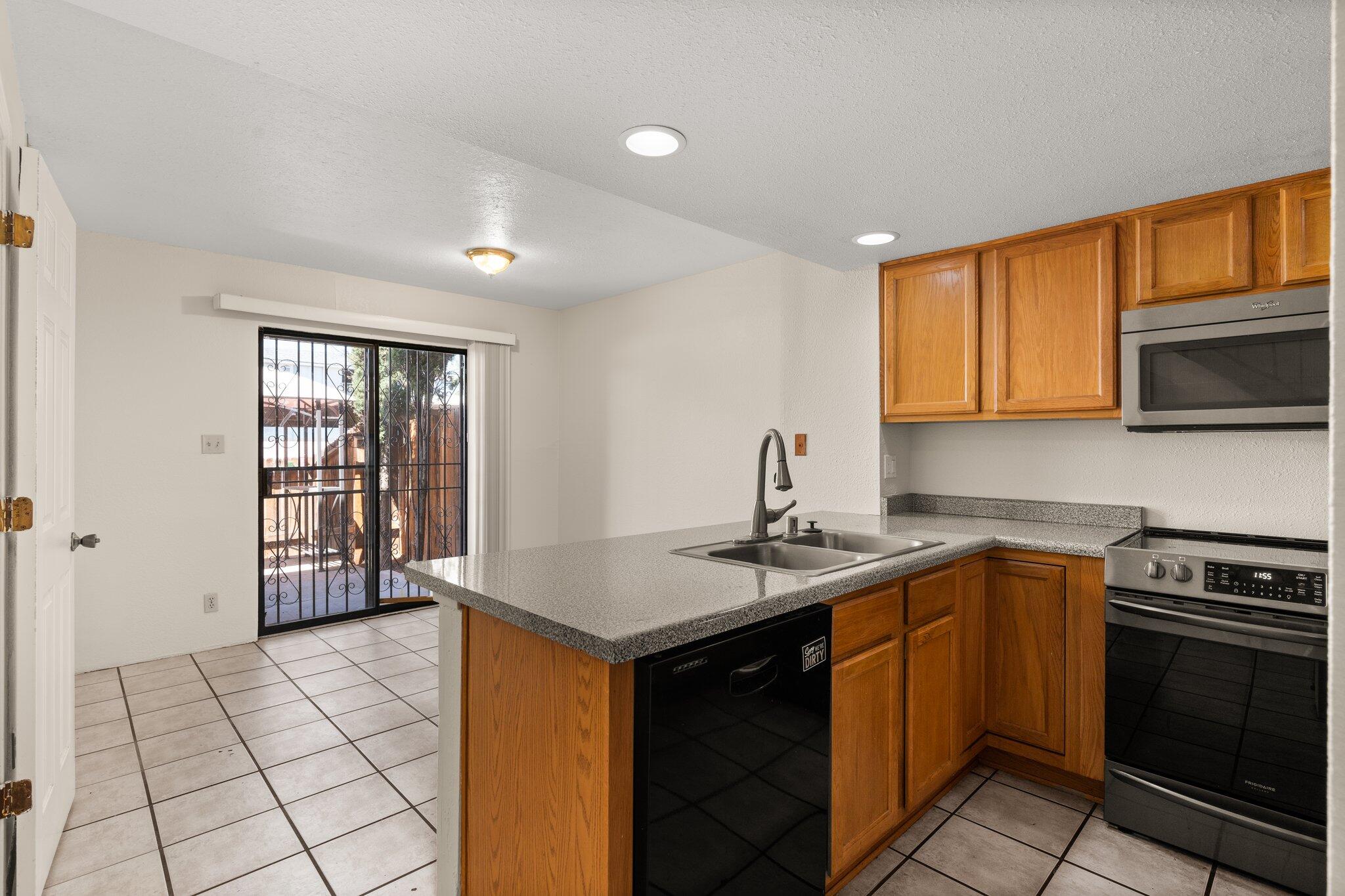 3301 Monroe Street NE Unit: P172