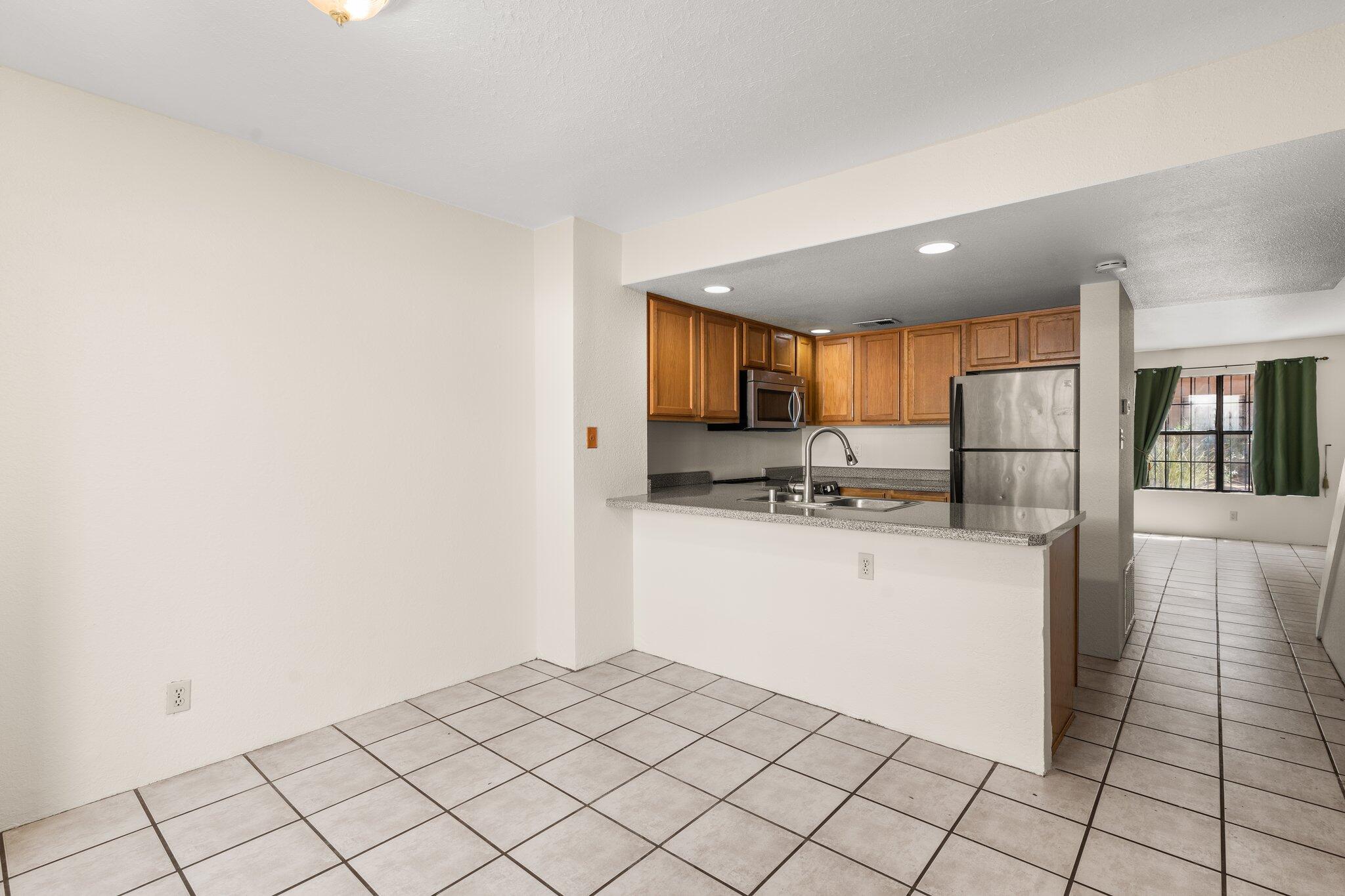 3301 Monroe Street NE Unit: P172