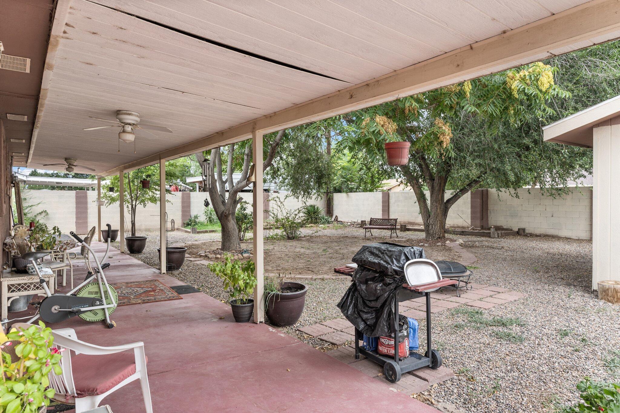 2707 Desert Garden Lane SW