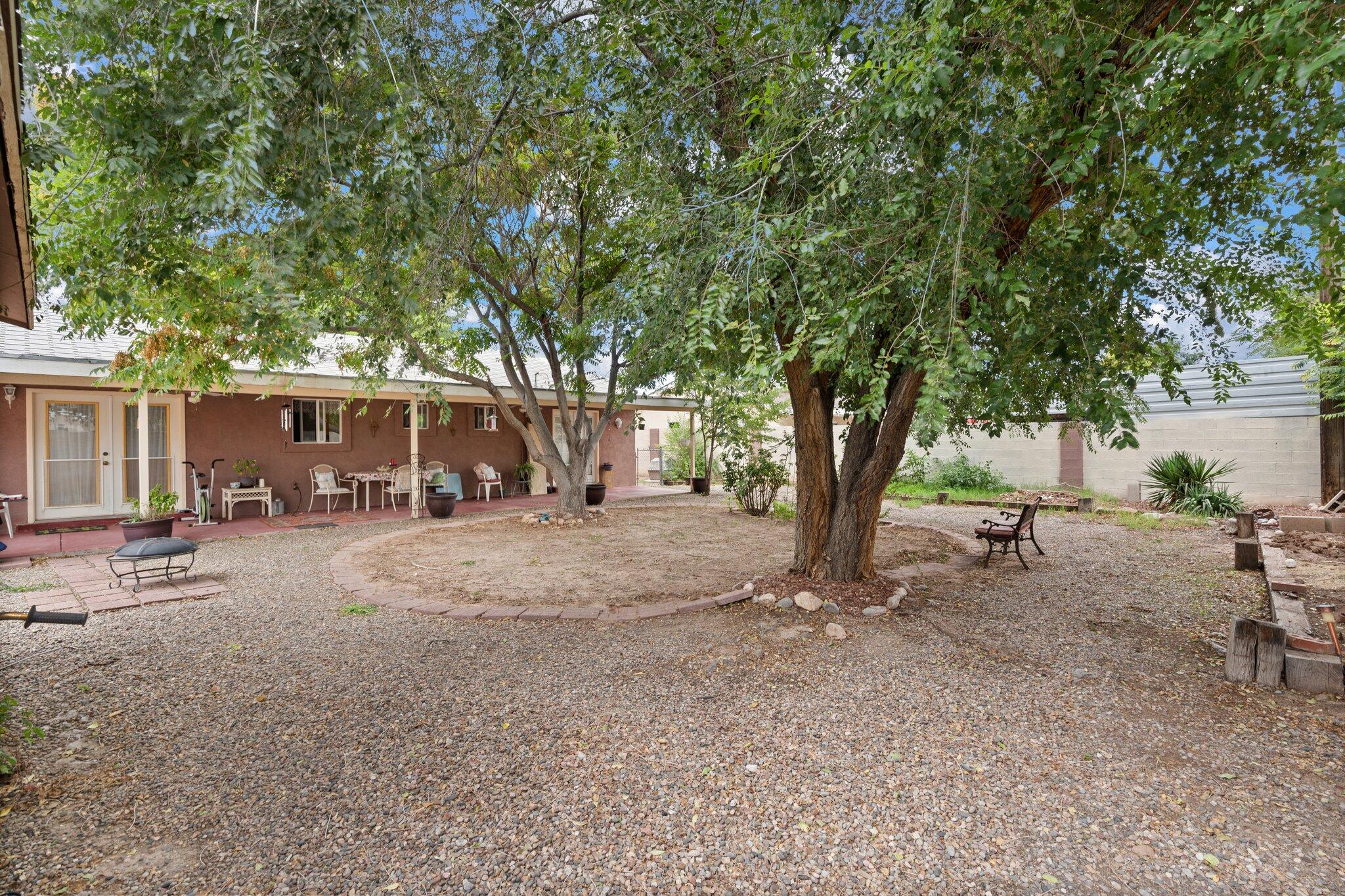 2707 Desert Garden Lane SW