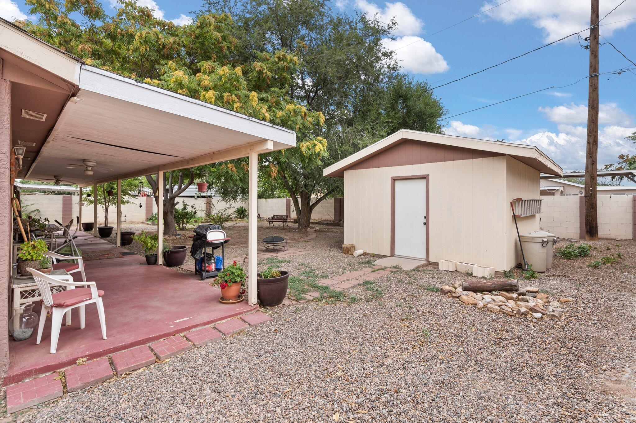 2707 Desert Garden Lane SW