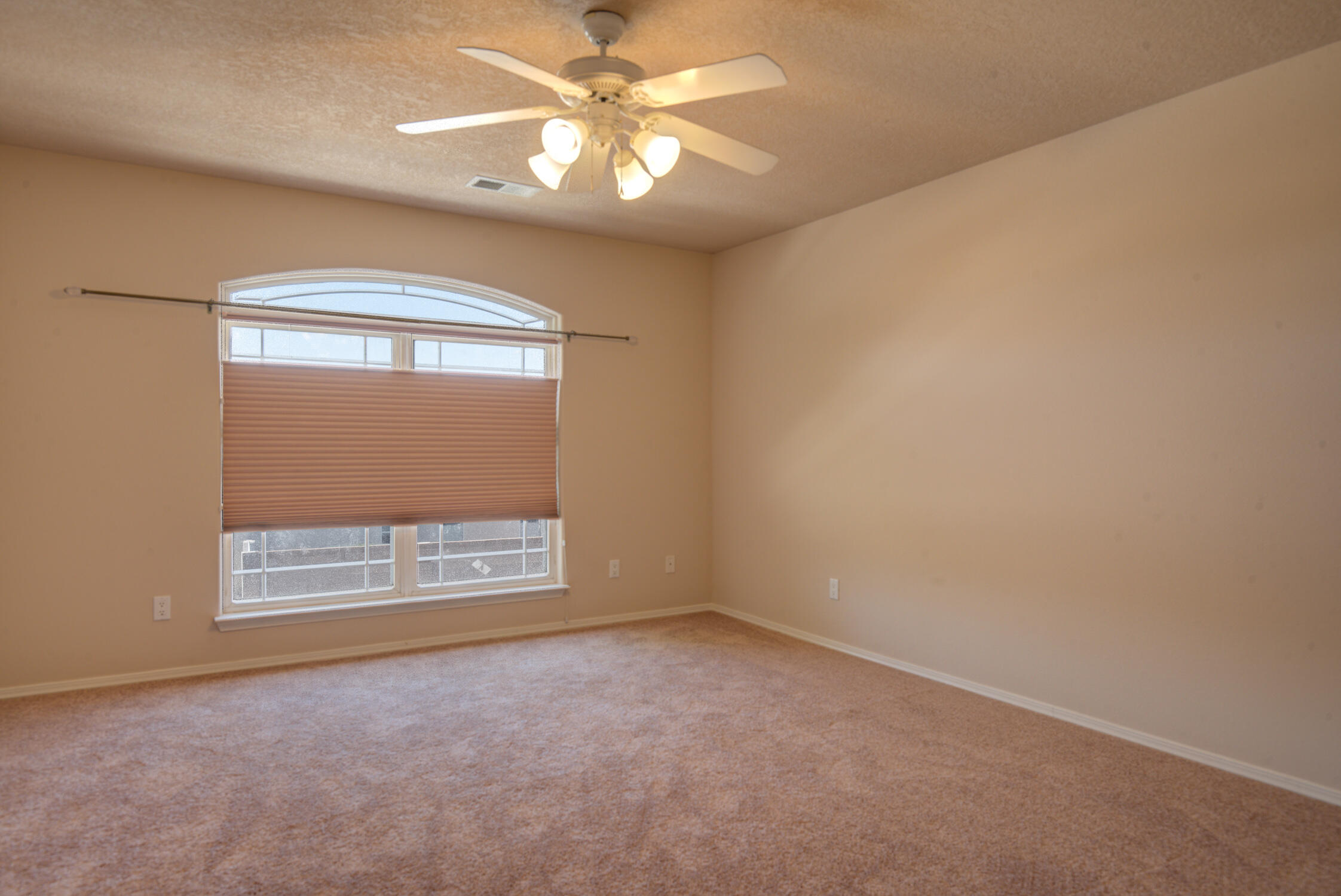 7508 Calle Montana NE