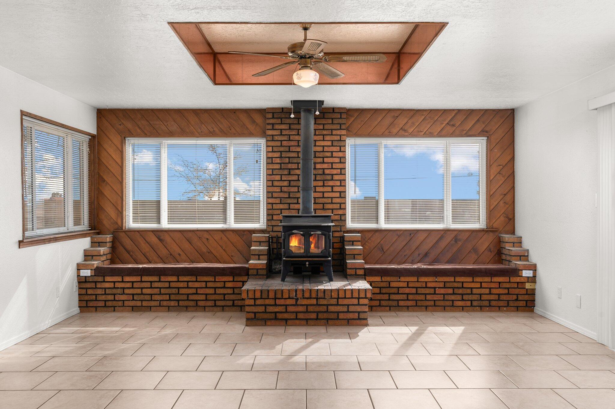 505 Sava Drive SE