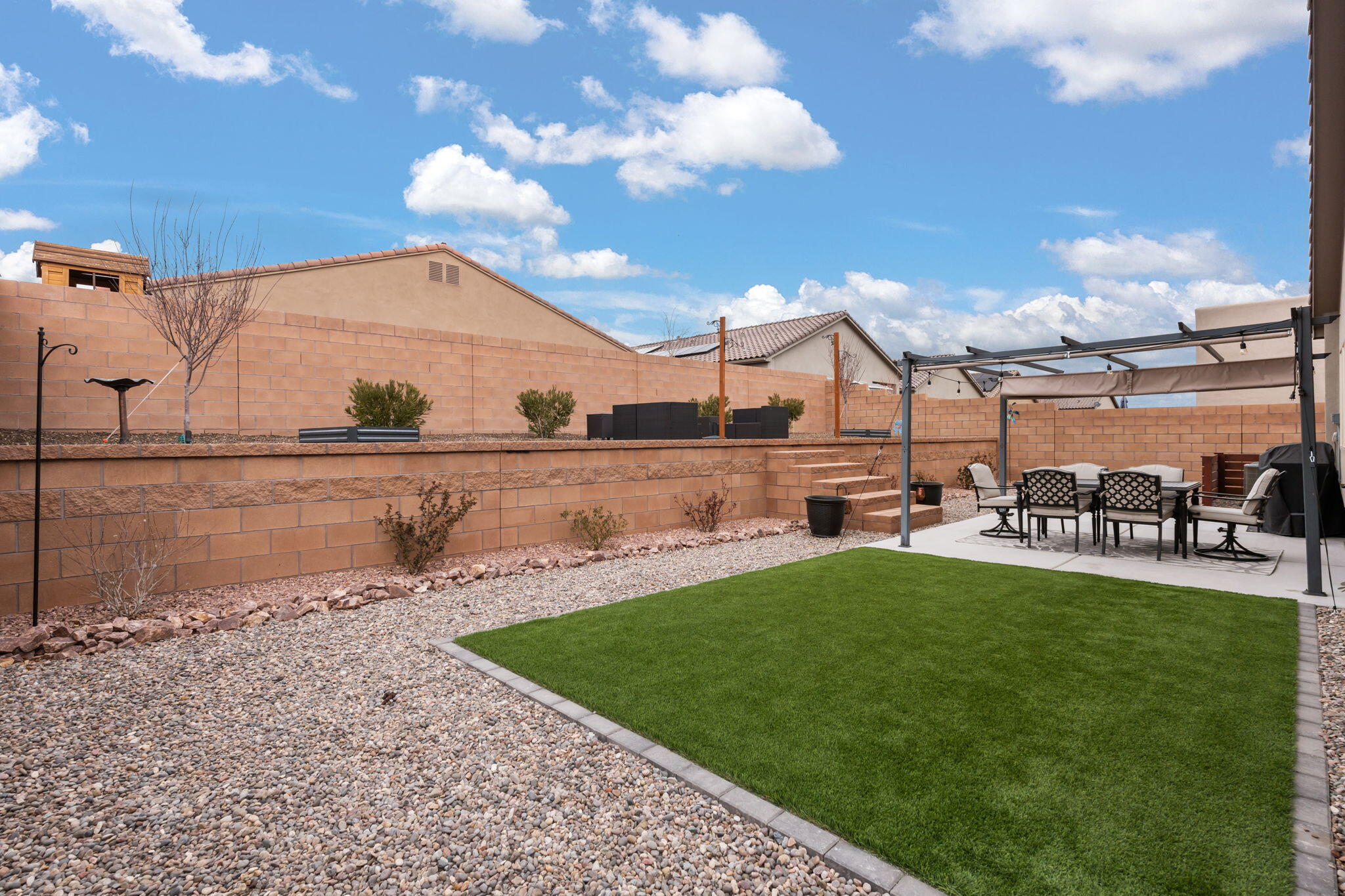 4404 Skyline Loop NE