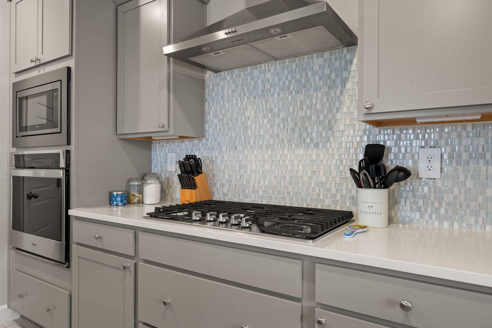 4404 Skyline Loop NE