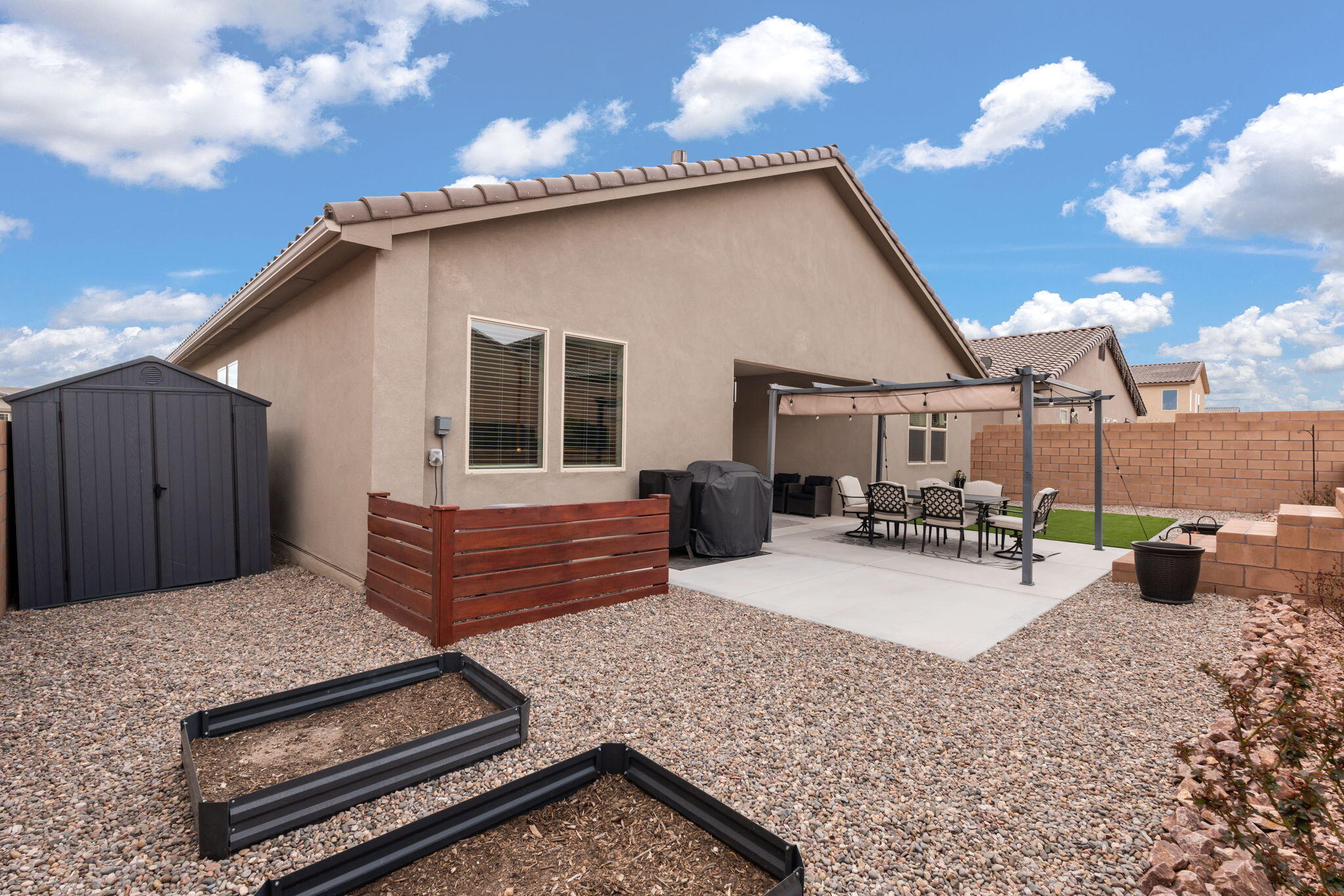 4404 Skyline Loop NE
