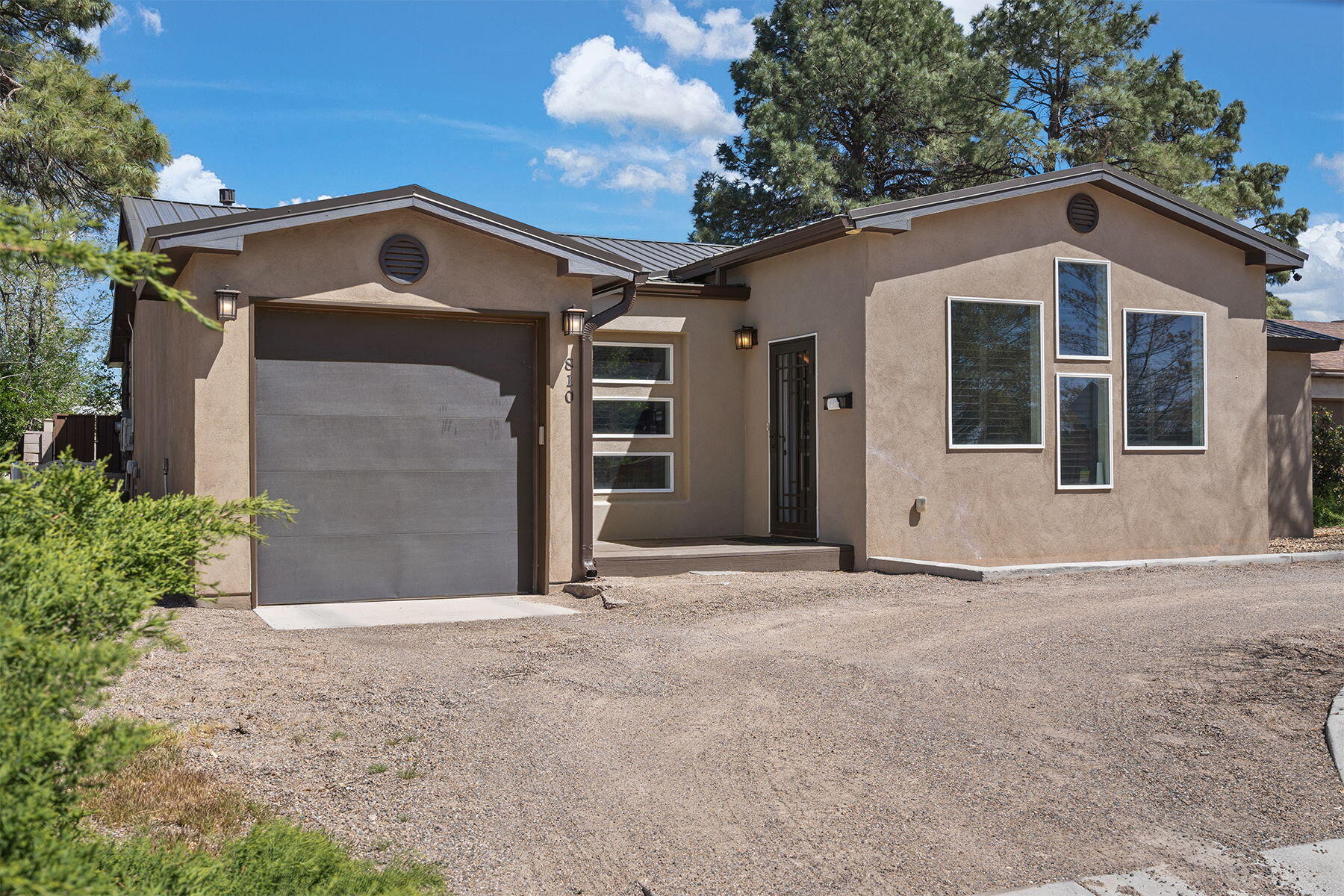 810 Carlisle Boulevard SE
