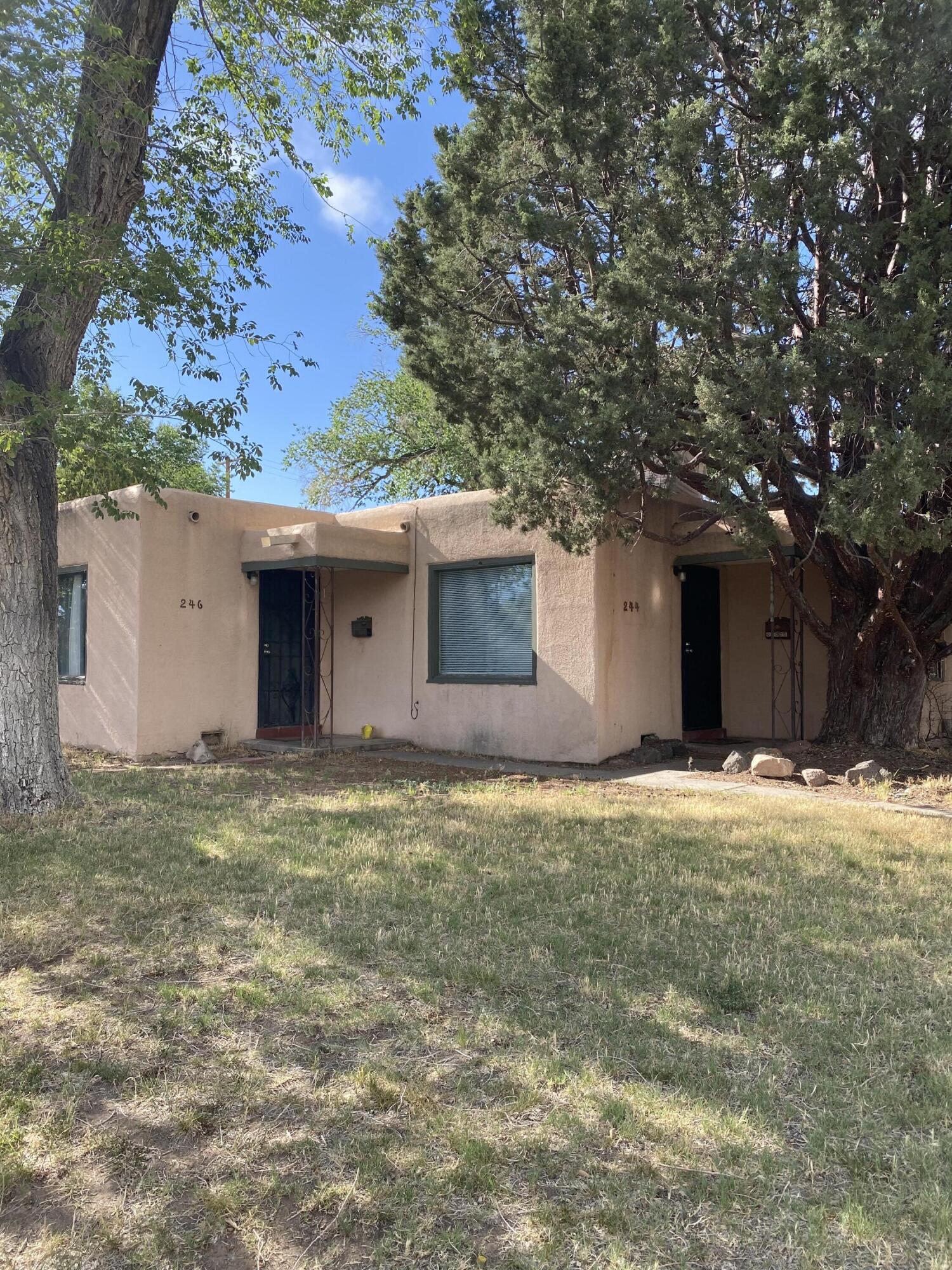 246 Solano Drive NE