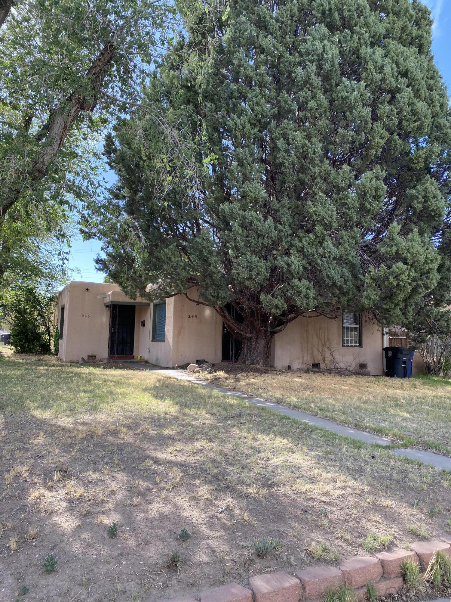 246 Solano Drive NE
