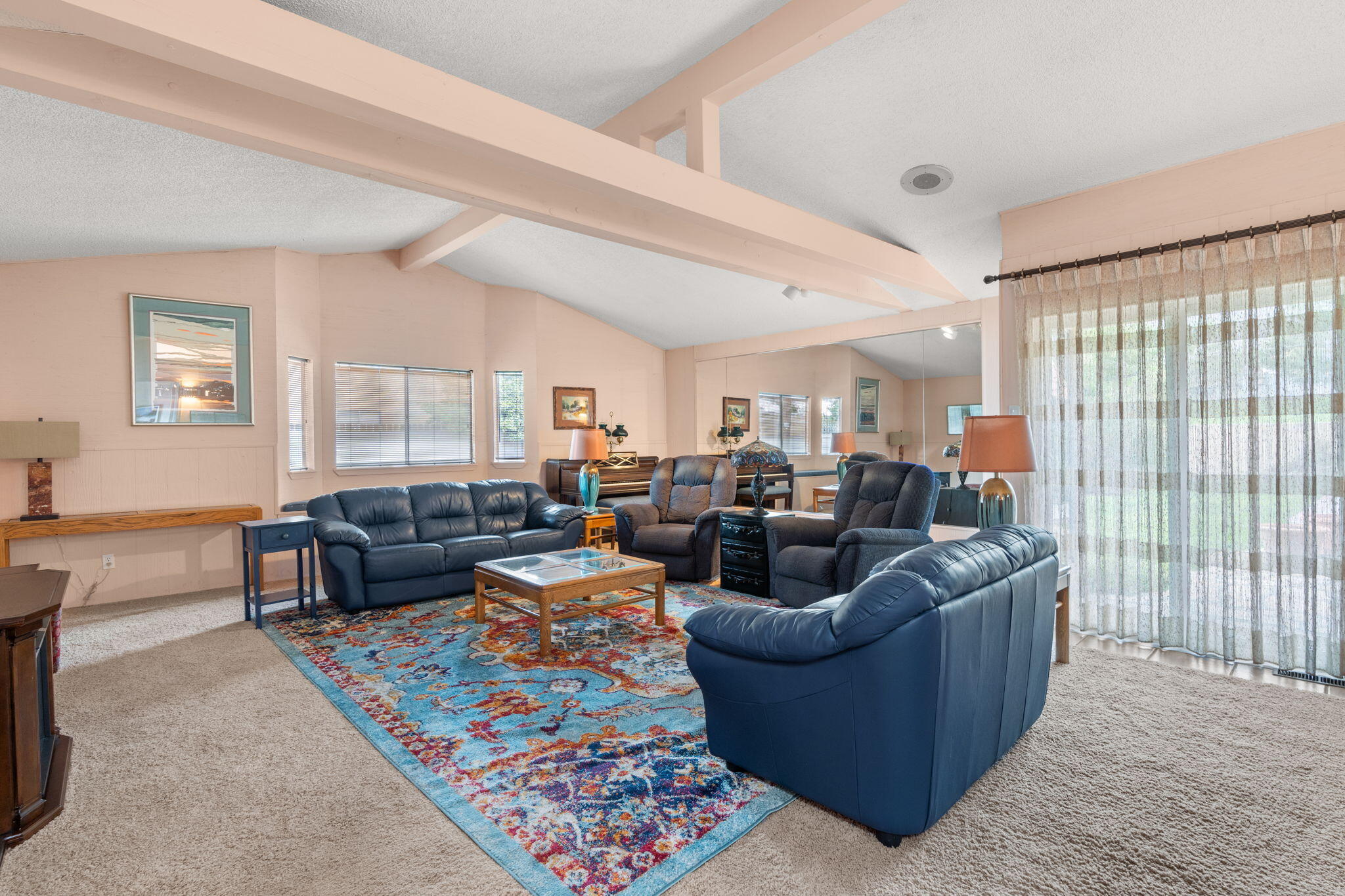 12209 Apache Avenue NE