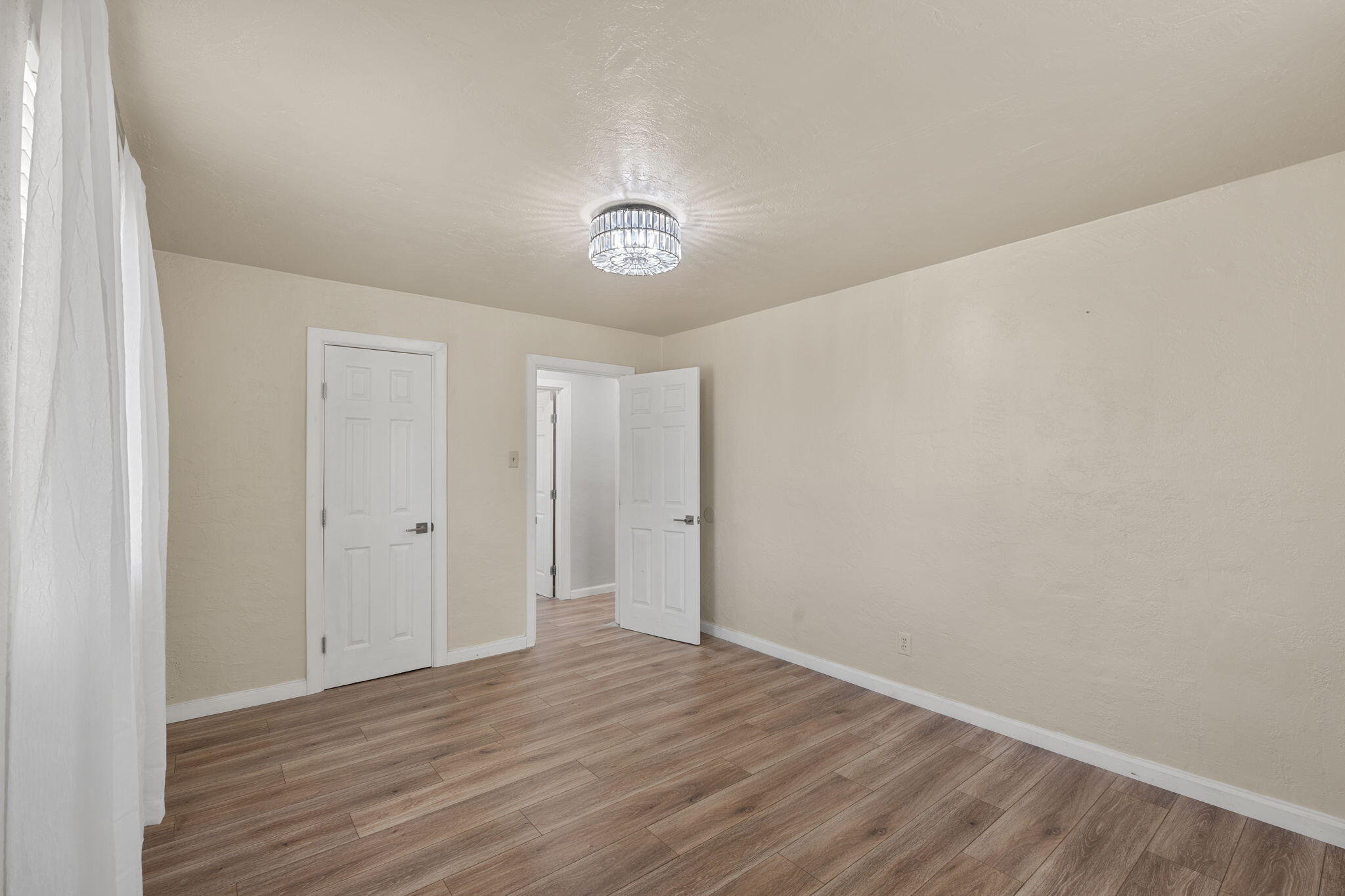 1625 Vassar Drive SE