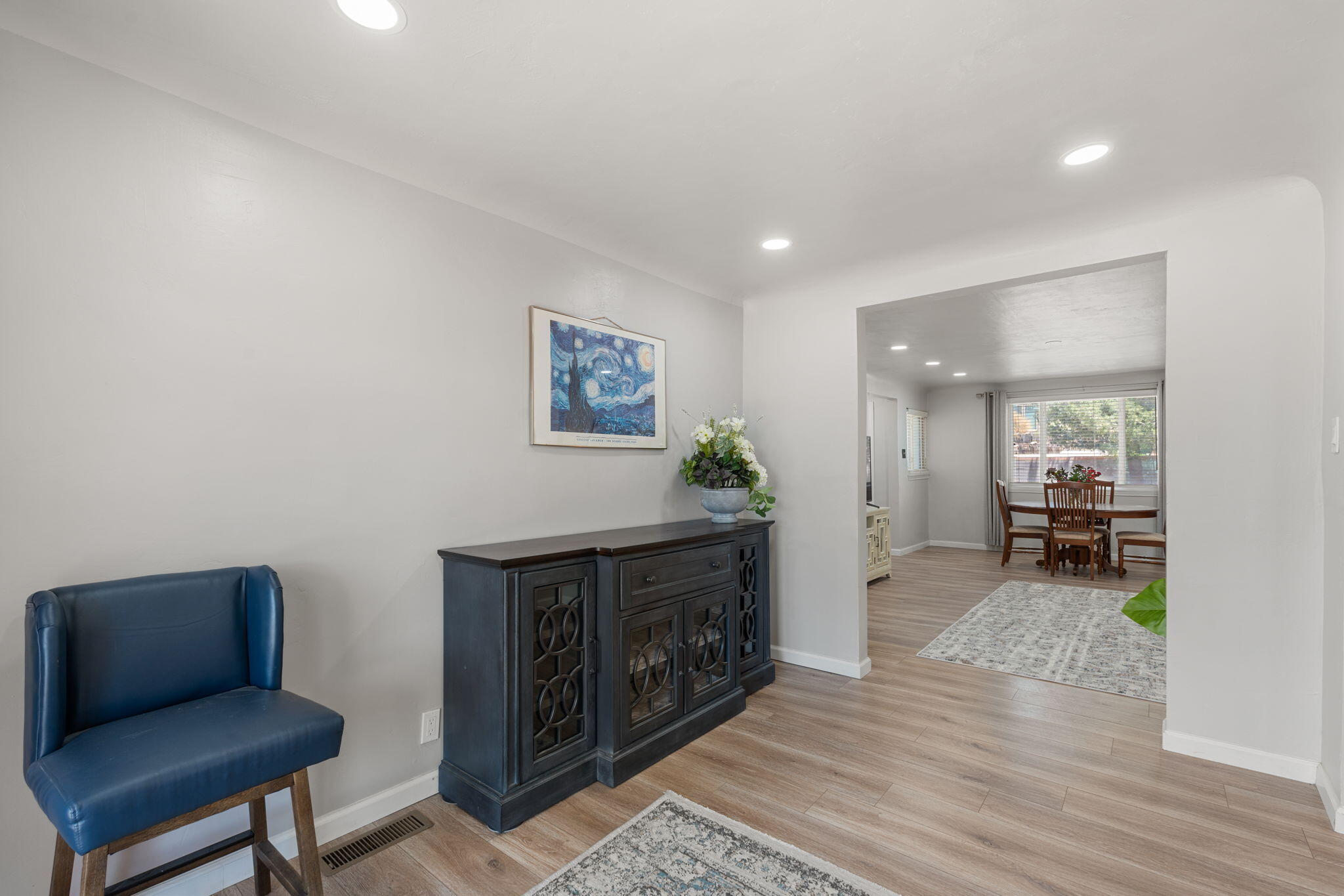 1625 Vassar Drive SE