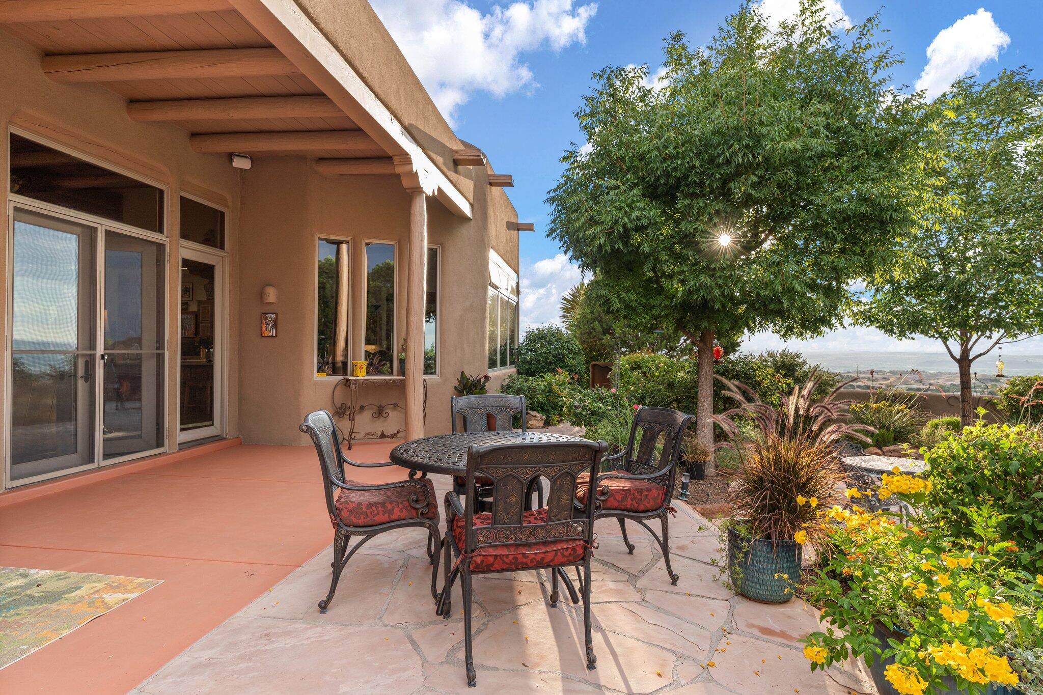 4 CAMINO VISTA HERMOSA